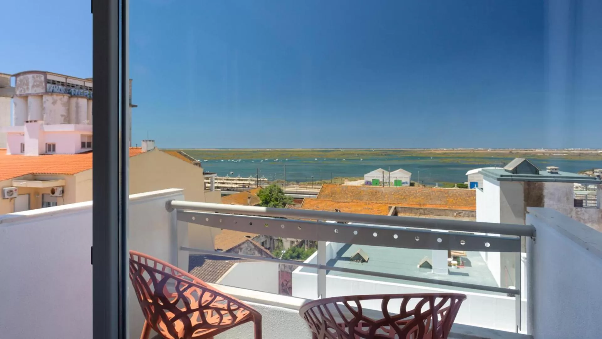 Superior Family Room in Hotel Made inn Faro