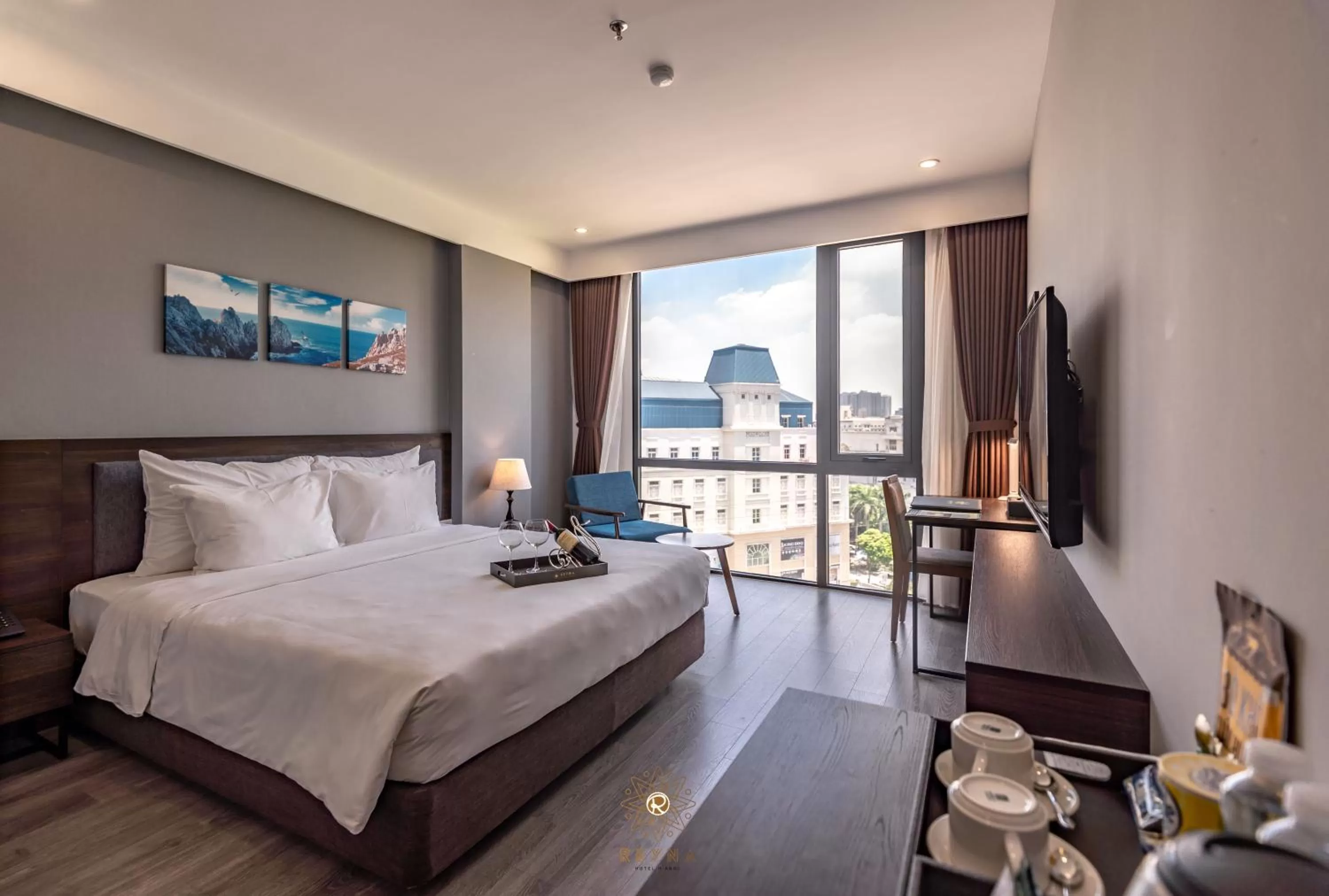 Deluxe Double or Twin Room in Reyna Hotel Hanoi & Spa