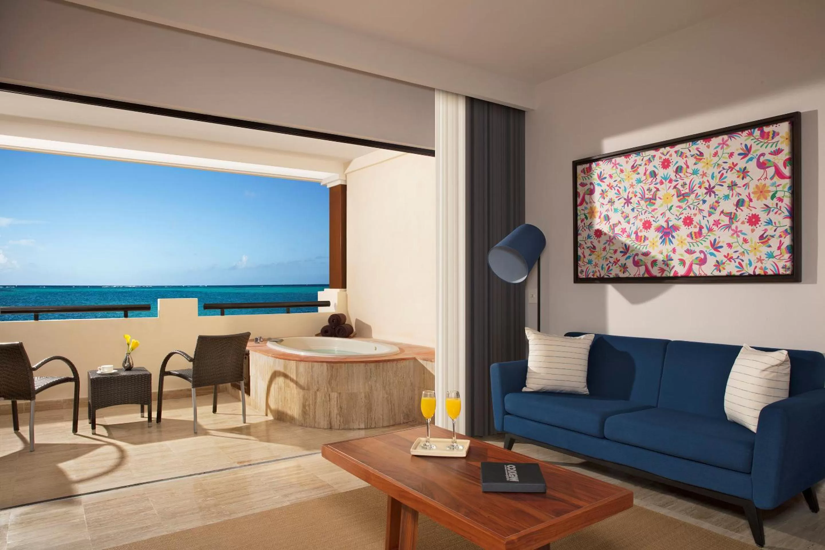 Preferred Club Junior Suite Ocean Front King- in Dreams Sapphire Resort & Spa