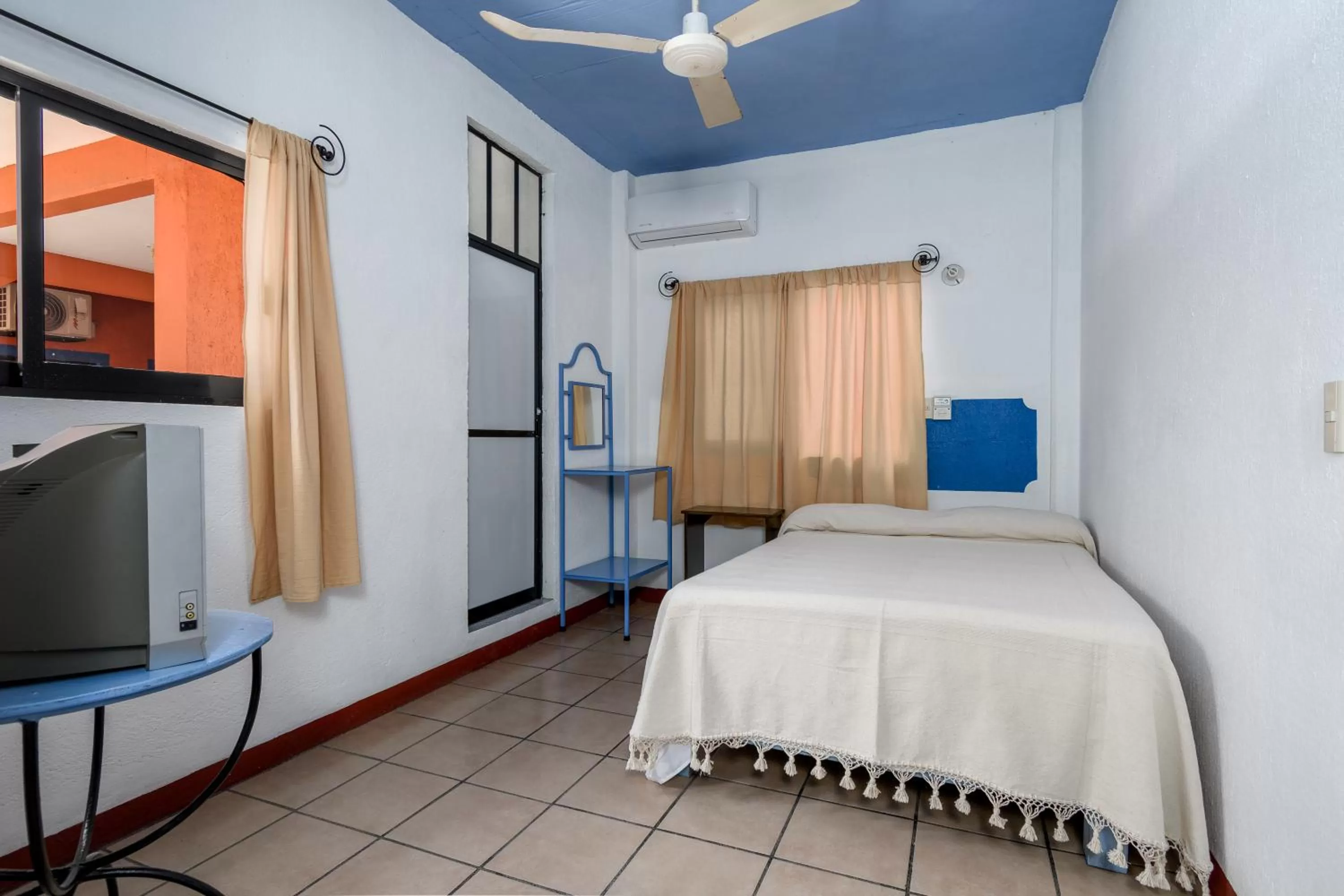 Standard Double Room in Hotel Costamar, Puerto Escondido