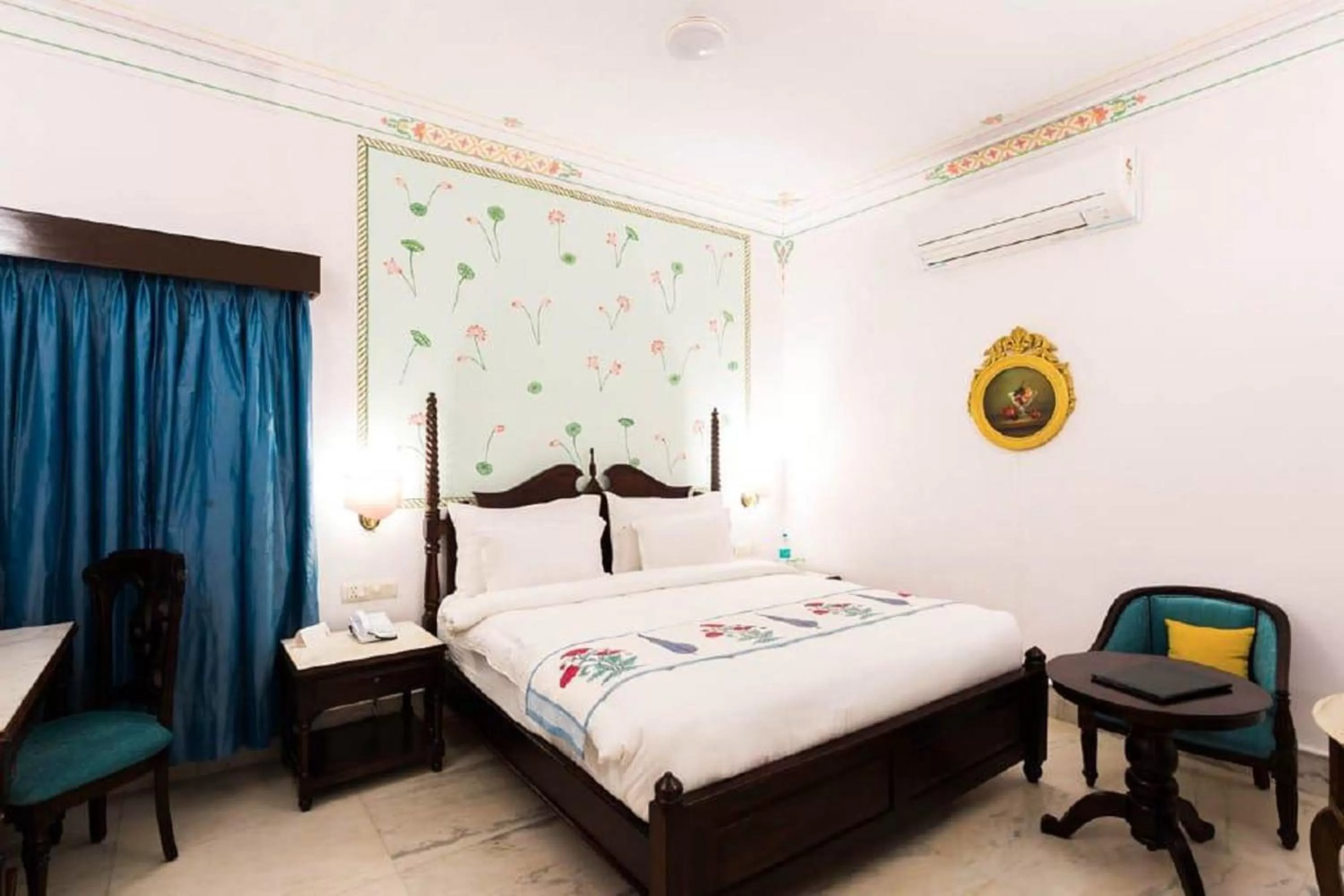 Deluxe Room in Amar Kothi