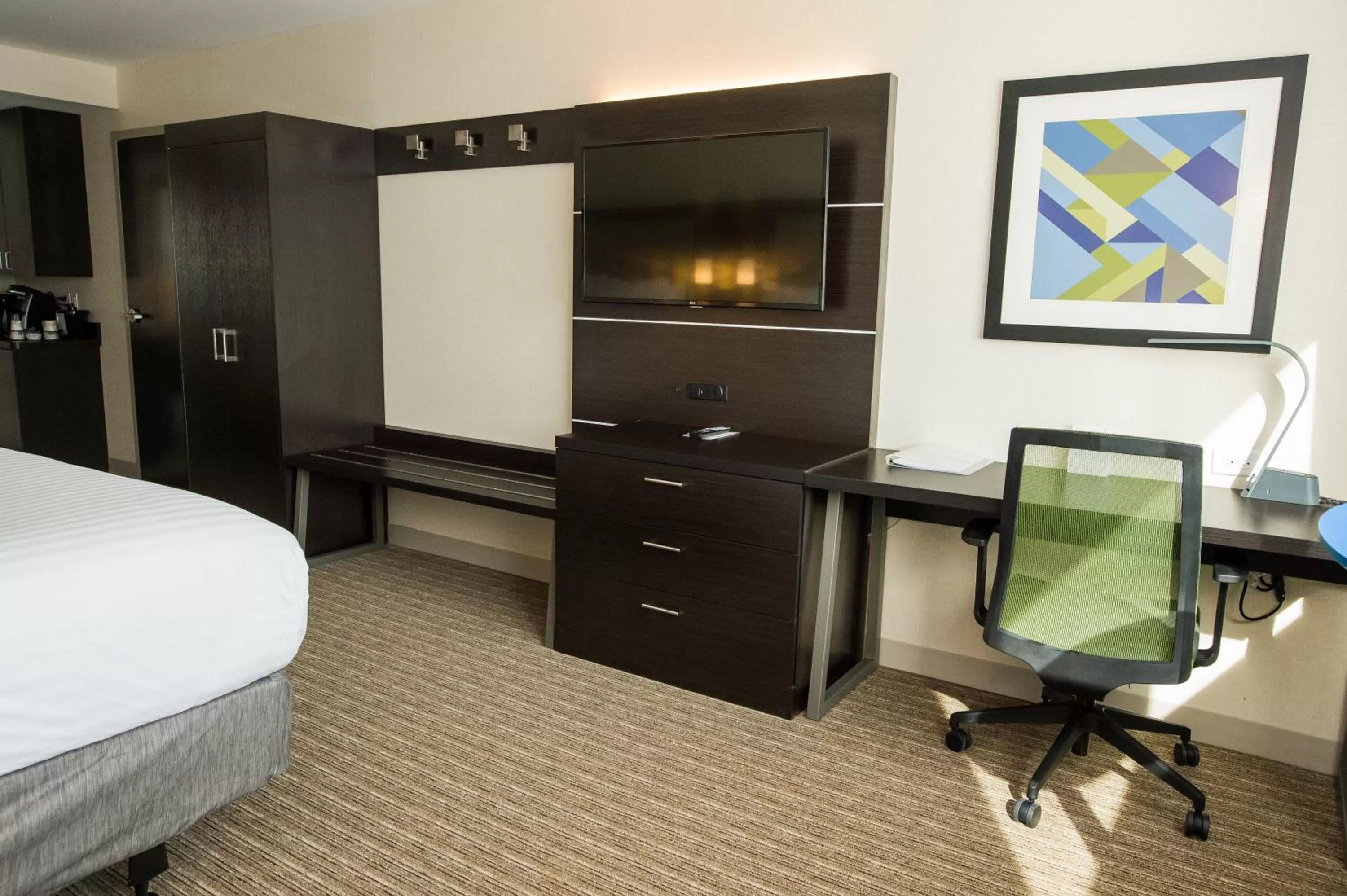 Standard Room in Holiday Inn Express & Suites - Marietta by IHG