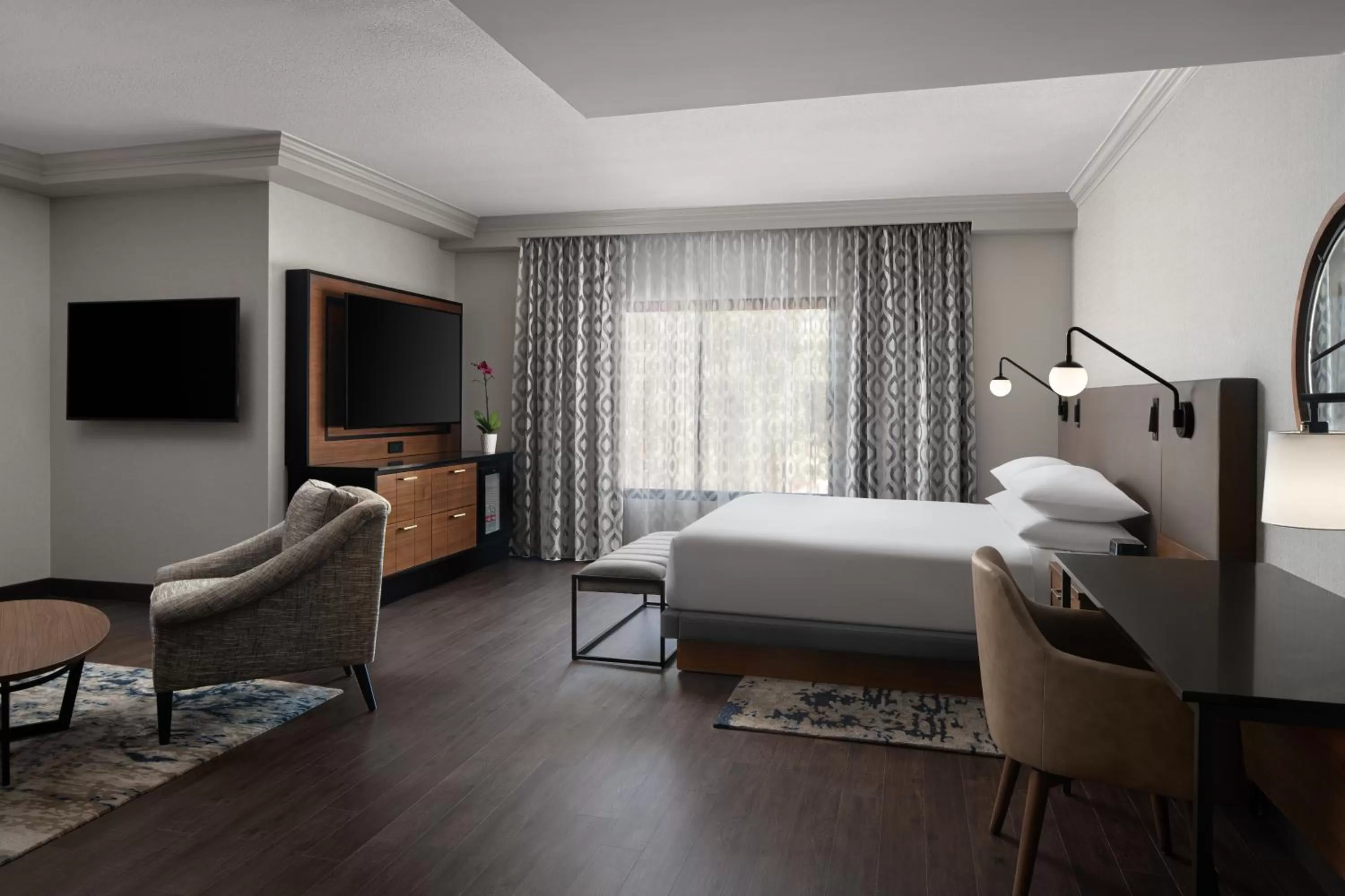 Suite with Balcony in Hyatt Regency Westlake