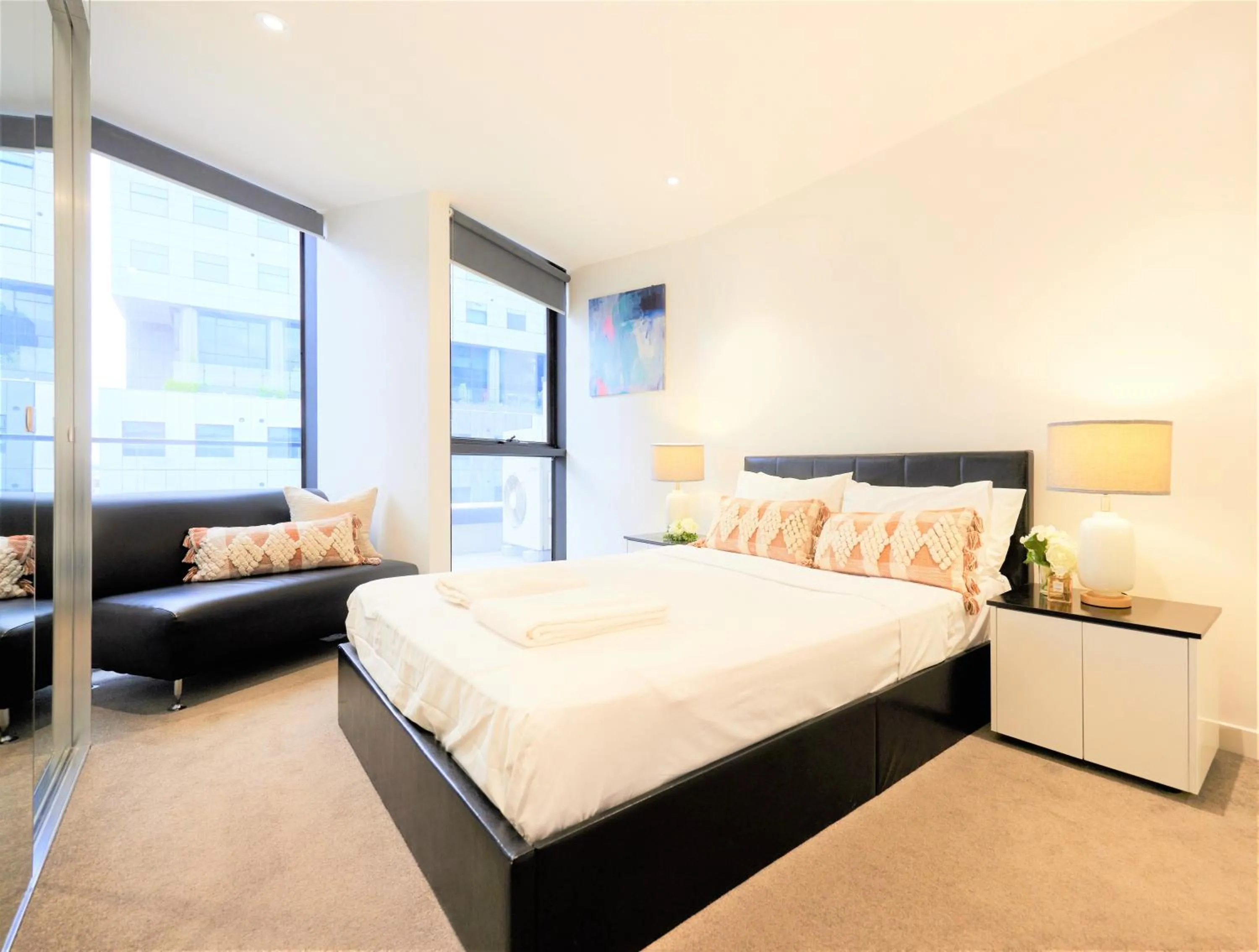One Bedroom Penthouse Apartment in Arrow on Swanston
