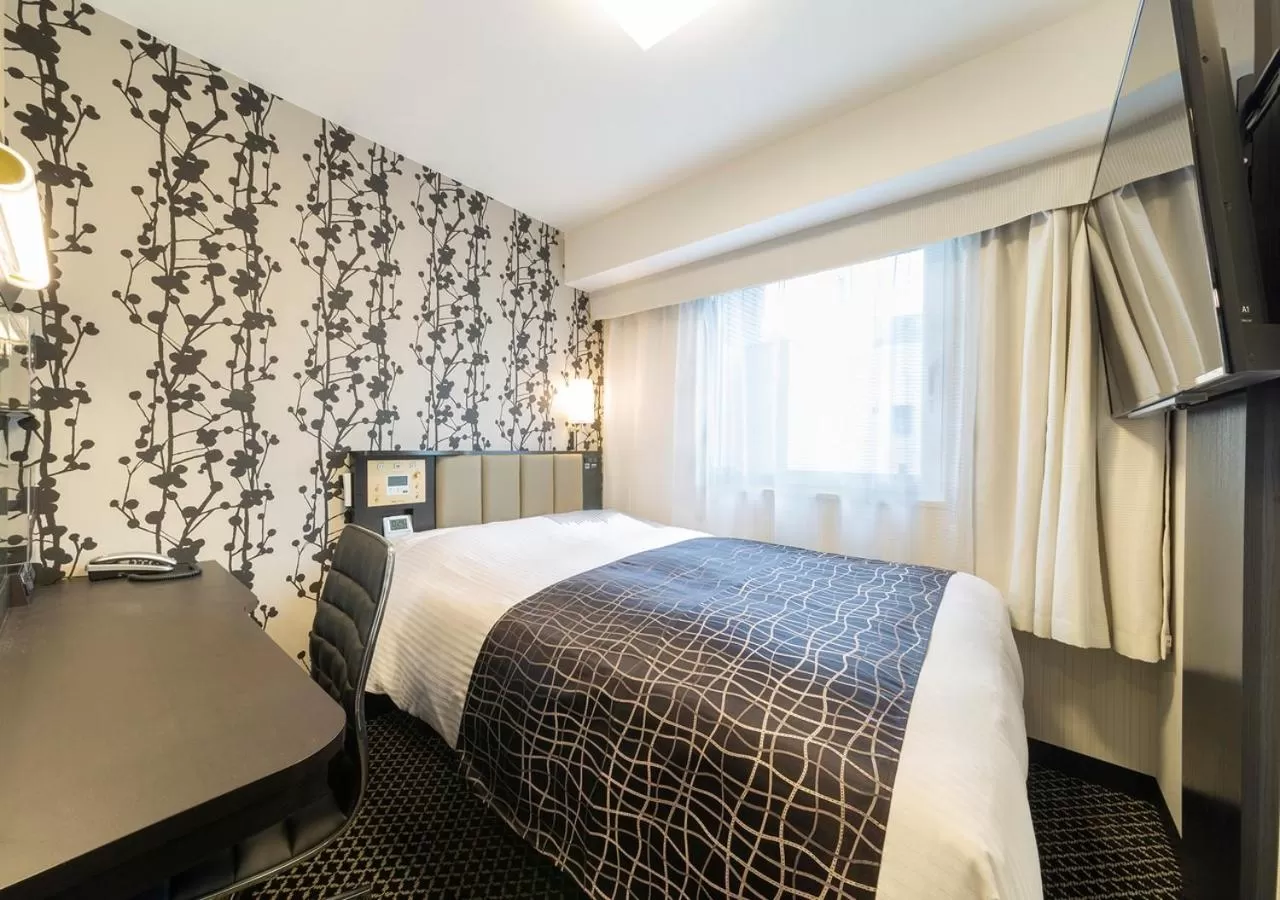 Standard Double Room - Non-Smoking in APA Hotel Yodoyabashi Kitahama Ekimae