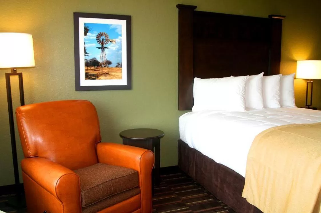 Standard Queen Room with Two Queen Beds - Non Smoking  in Comfort Inn & Suites