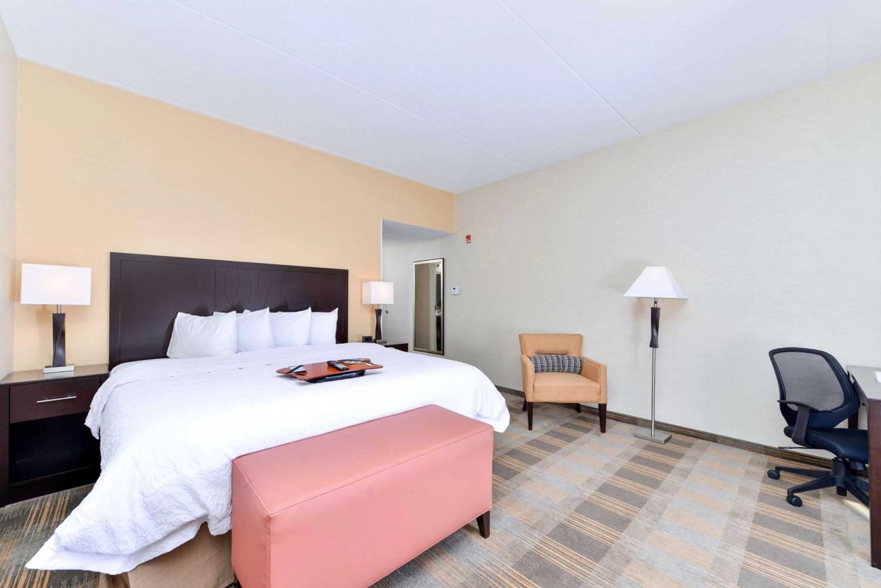 King Room - Non-Smoking in Hampton Inn & Suites California University-Pittsburgh