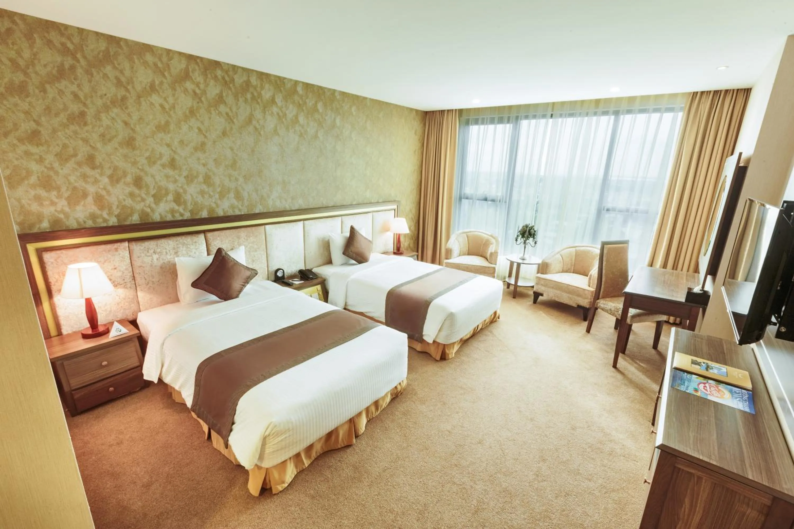 Deluxe Twin Room in Muong Thanh Luxury Can Tho Hotel