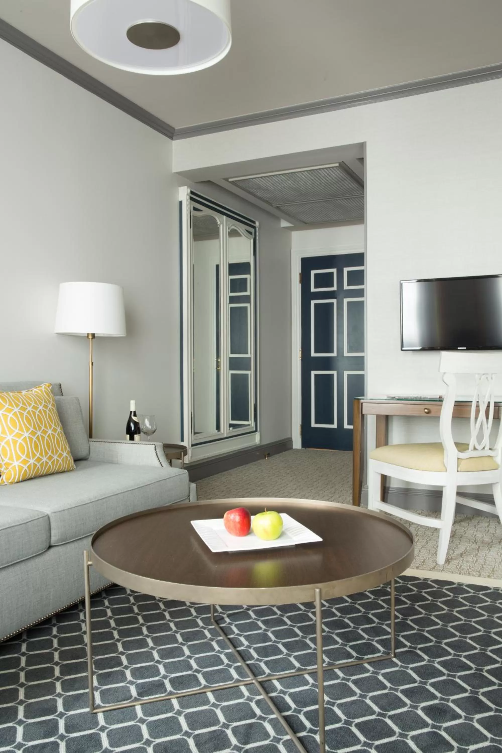 Suite in Warwick San Francisco