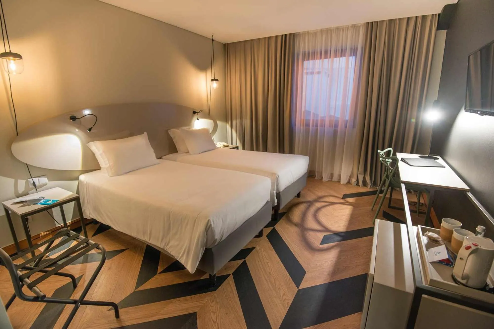 Twin Room in Azoris Angra Garden – Plaza Hotel