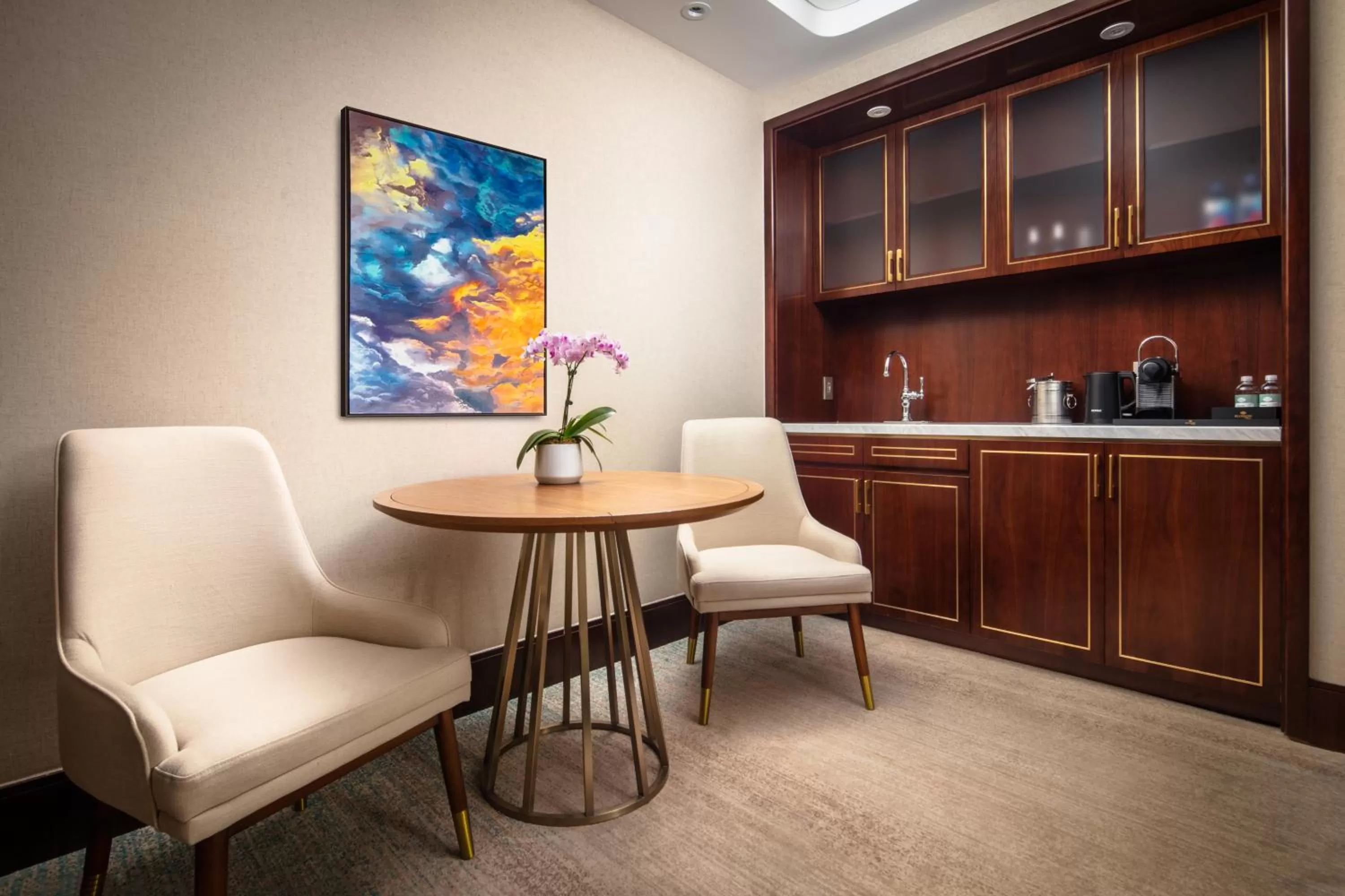 Premium ADA Corner Executive Suite 1 King One Bedroom in Blossom Hotel Houston, Curio Collection by Hilton