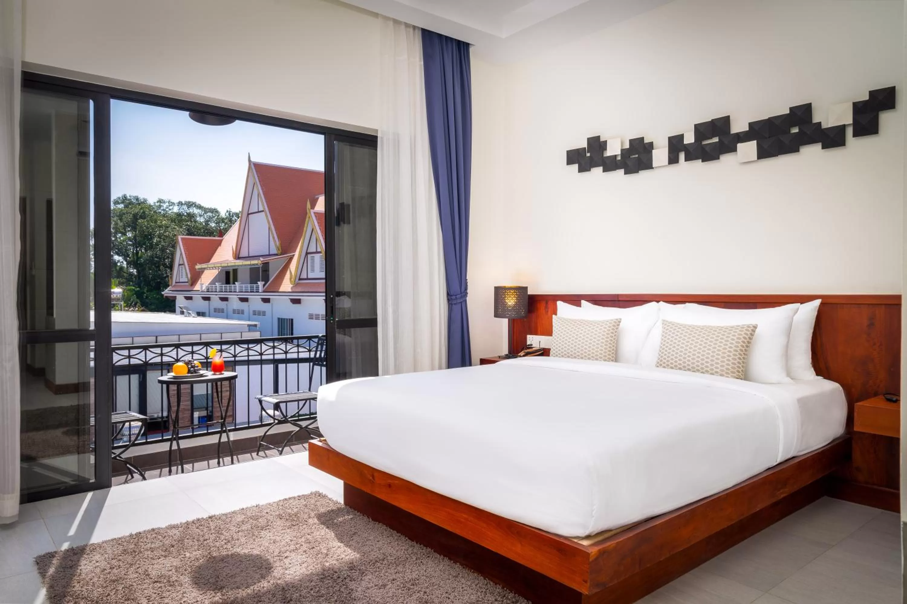 Classic Room with Balcony in Blanc Smith Residence