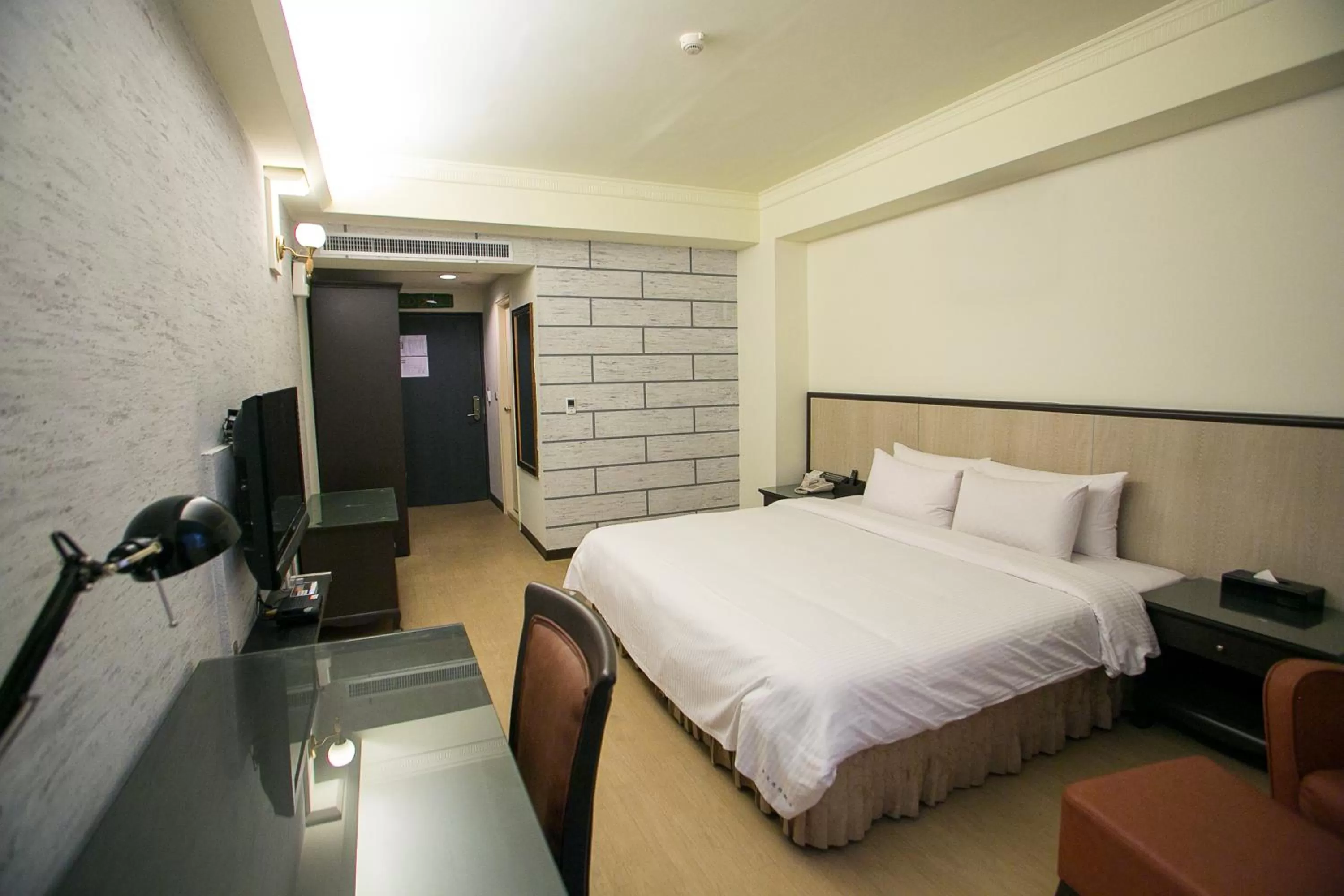 Deluxe Double Room in Huang Shin Business Hotel-Shang An