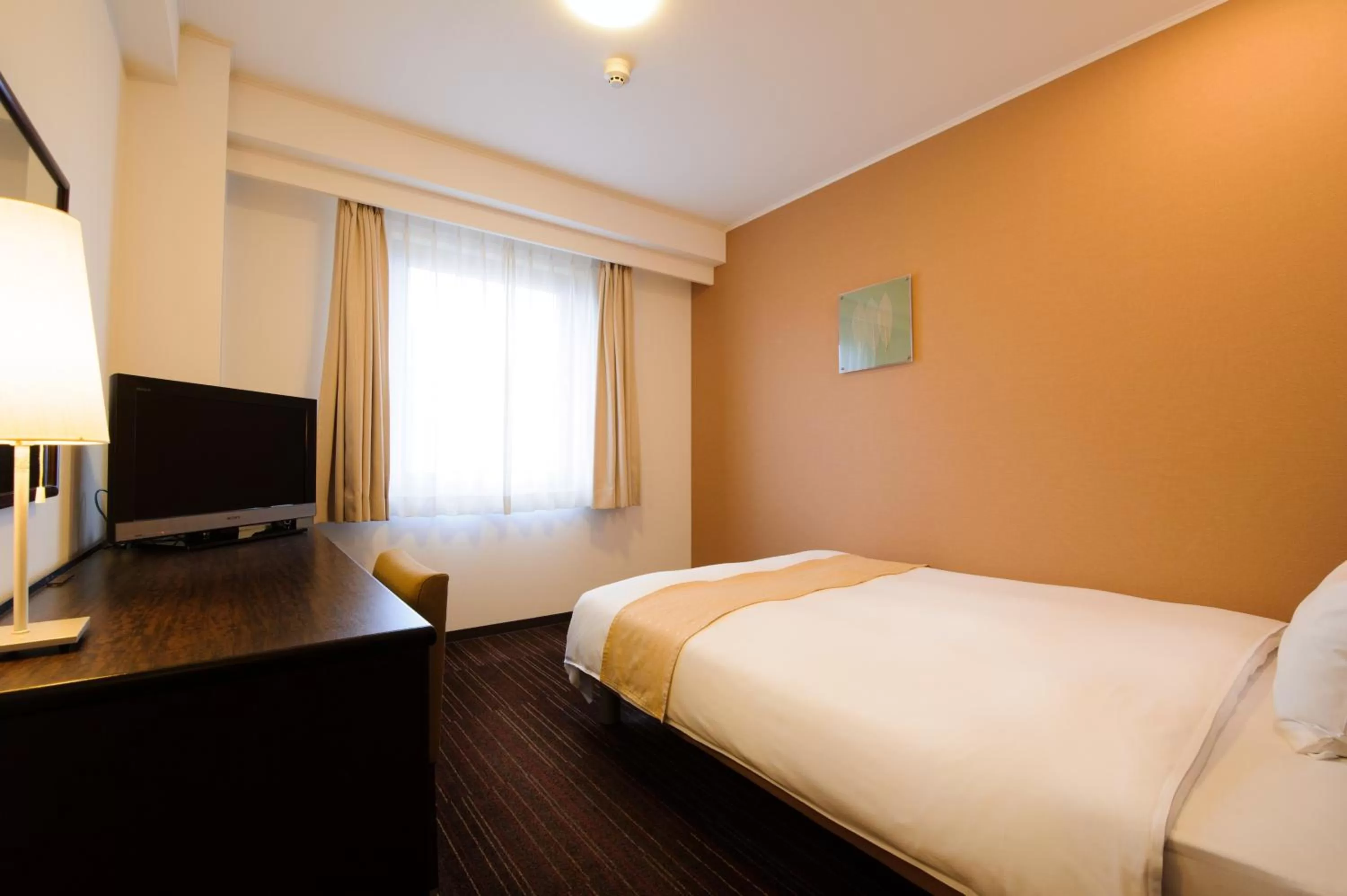 Deluxe Double Room with Small Double Bed - single occupancy - Non-Smoking in Chisun Hotel Utsunomiya