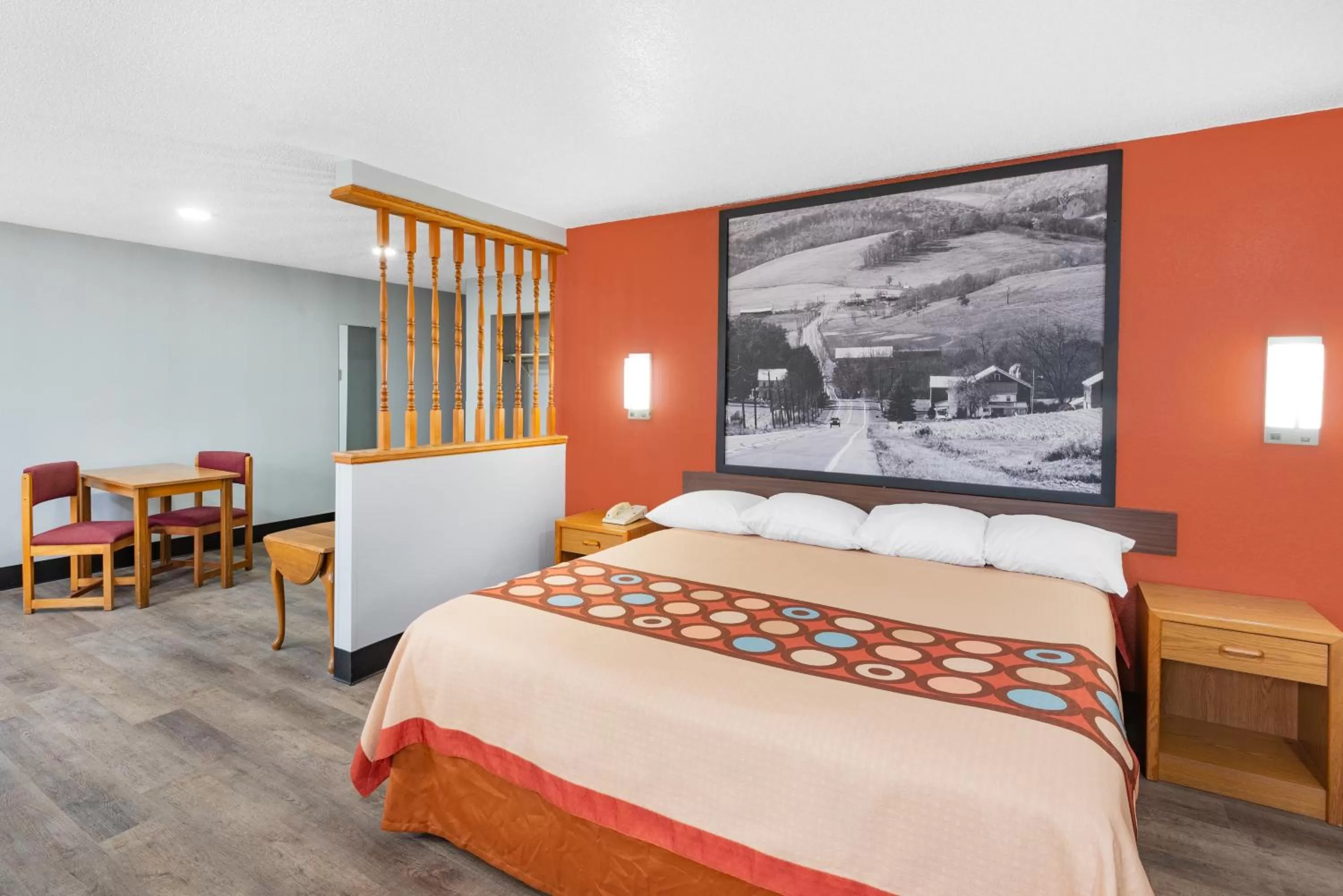 King Suite - Non-Smoking in Super 8 by Wyndham Waynesburg