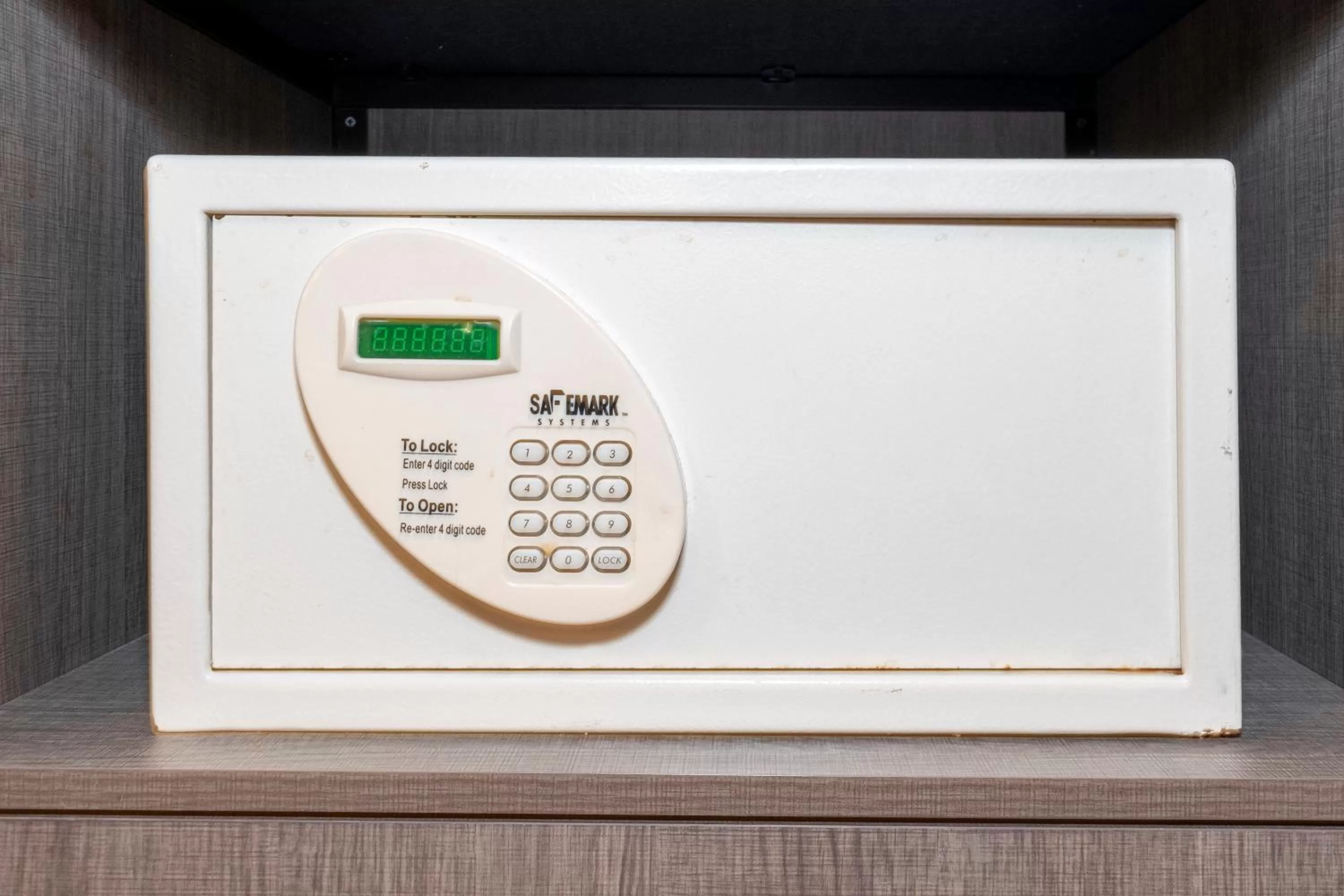 Standard Room with One Double Bed Smoke Free in Red Roof Inn Tinton Falls-Jersey Shore