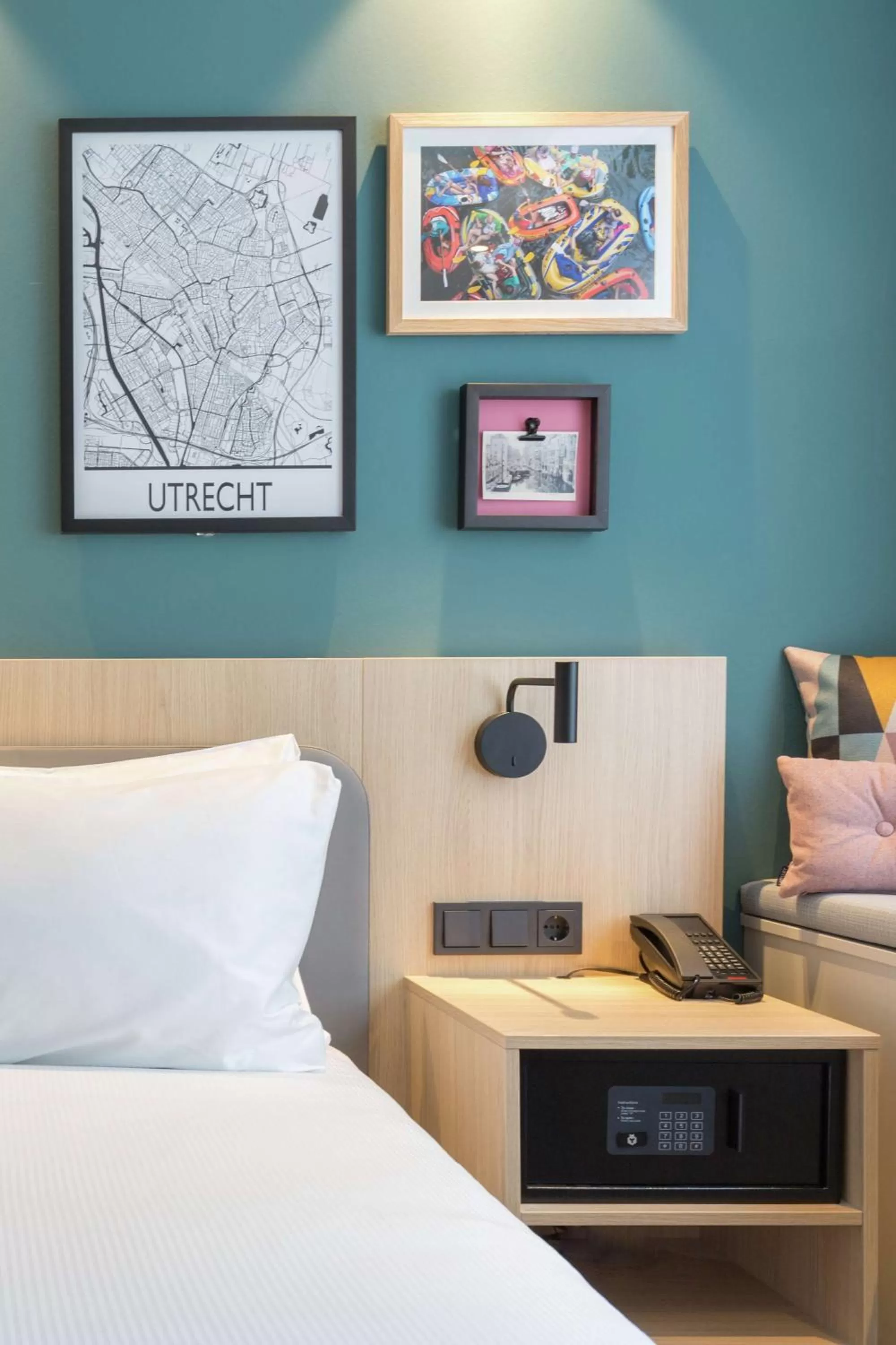 Queen Room - Mobility Access in Hampton By Hilton Utrecht Centraal Station