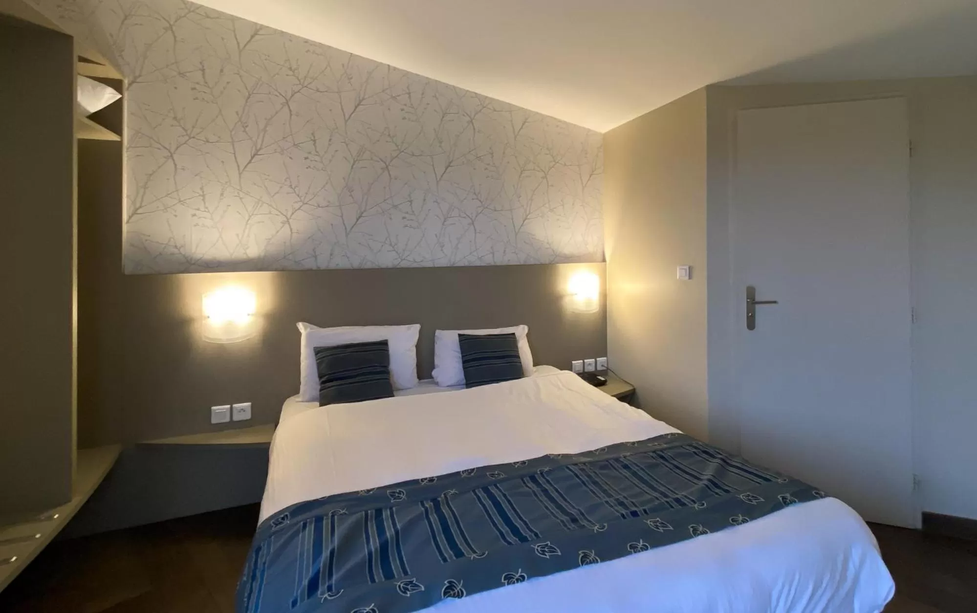 Economy Double Room in Charme Hôtel, Montbéliard Sud
