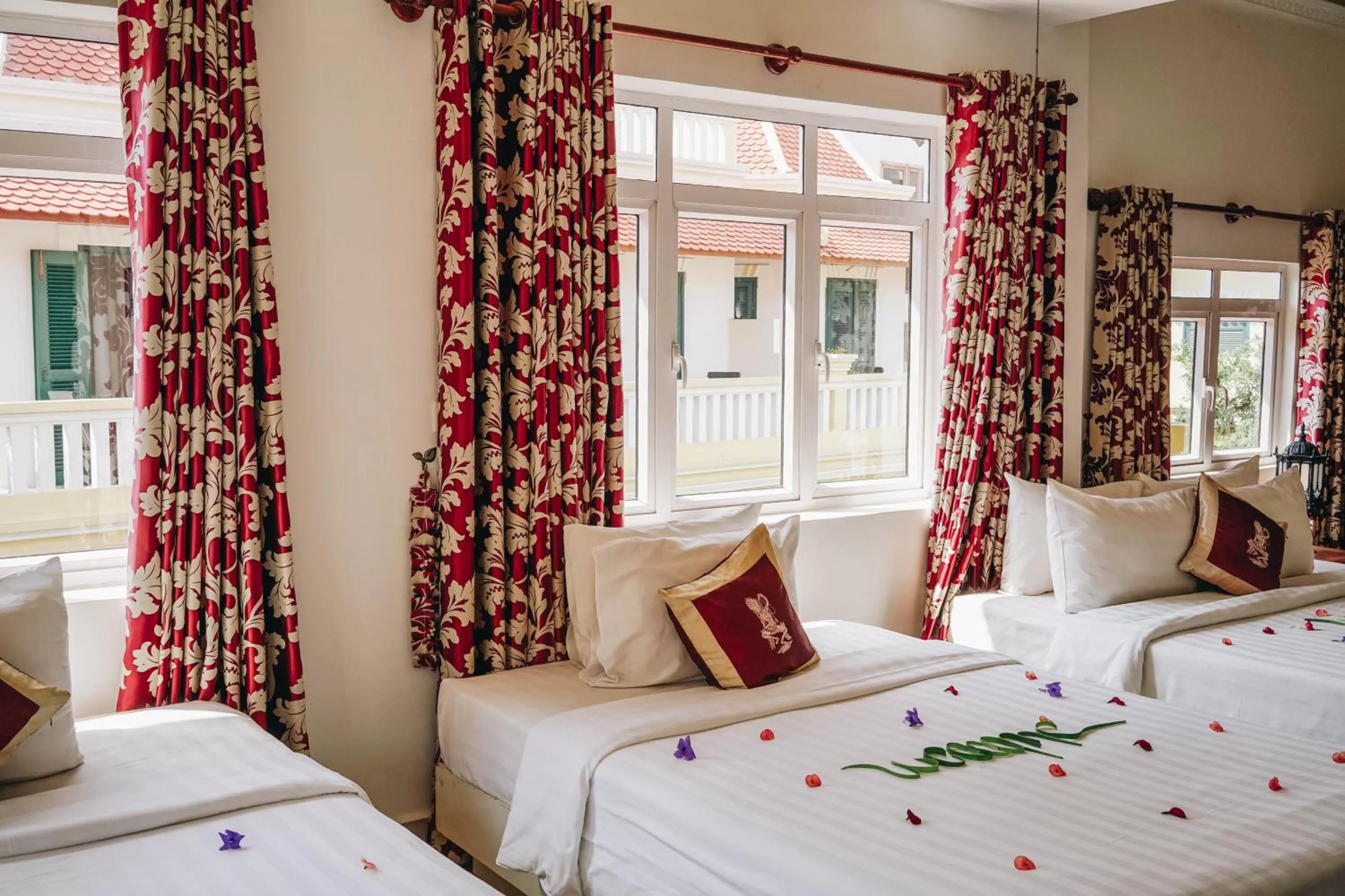 Family Suite in Residence Wat Damnak