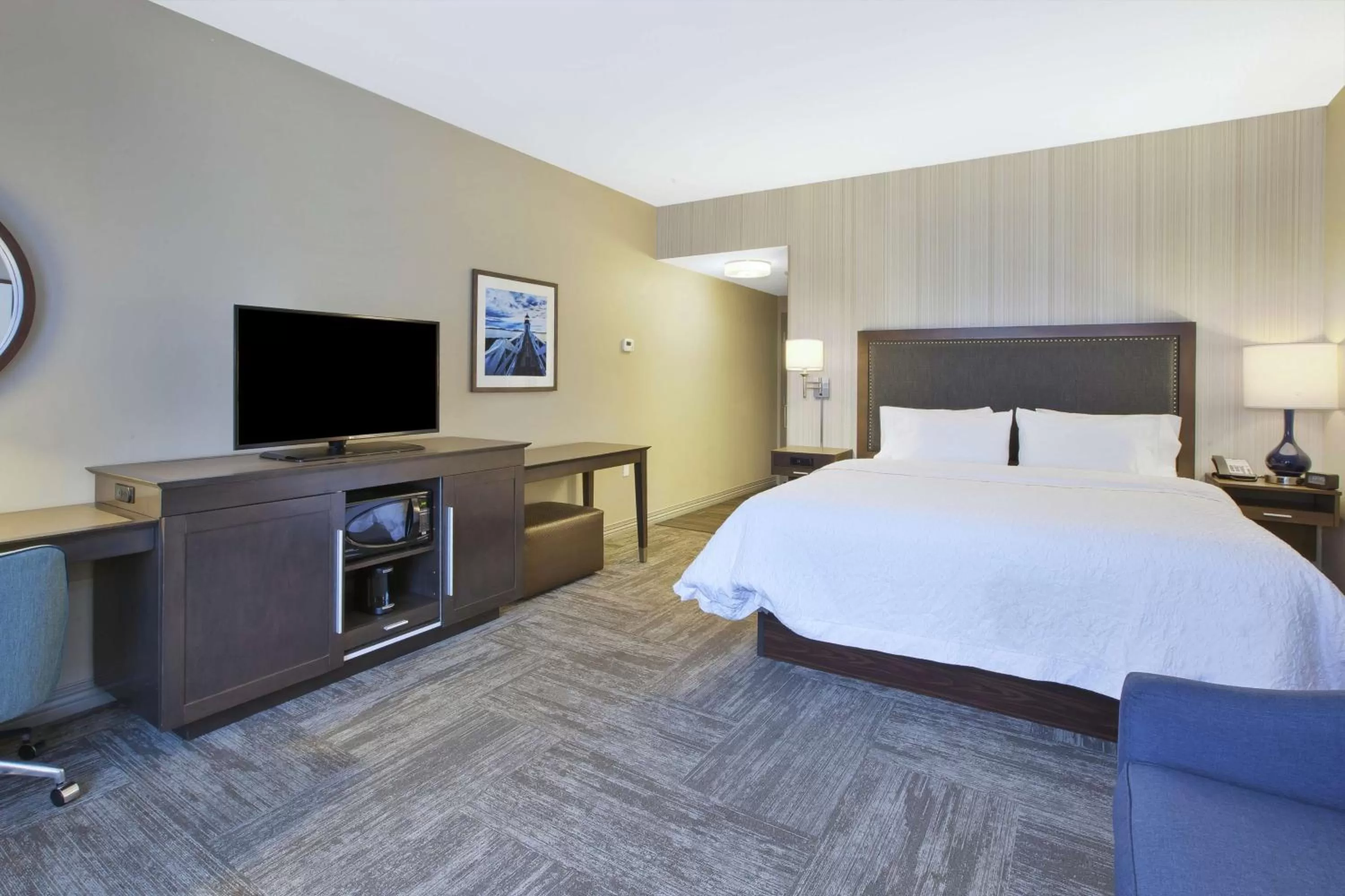 King Room with Sofa Bed - Non-Smoking in Hampton Inn Kennebunk Kennebunkport Me