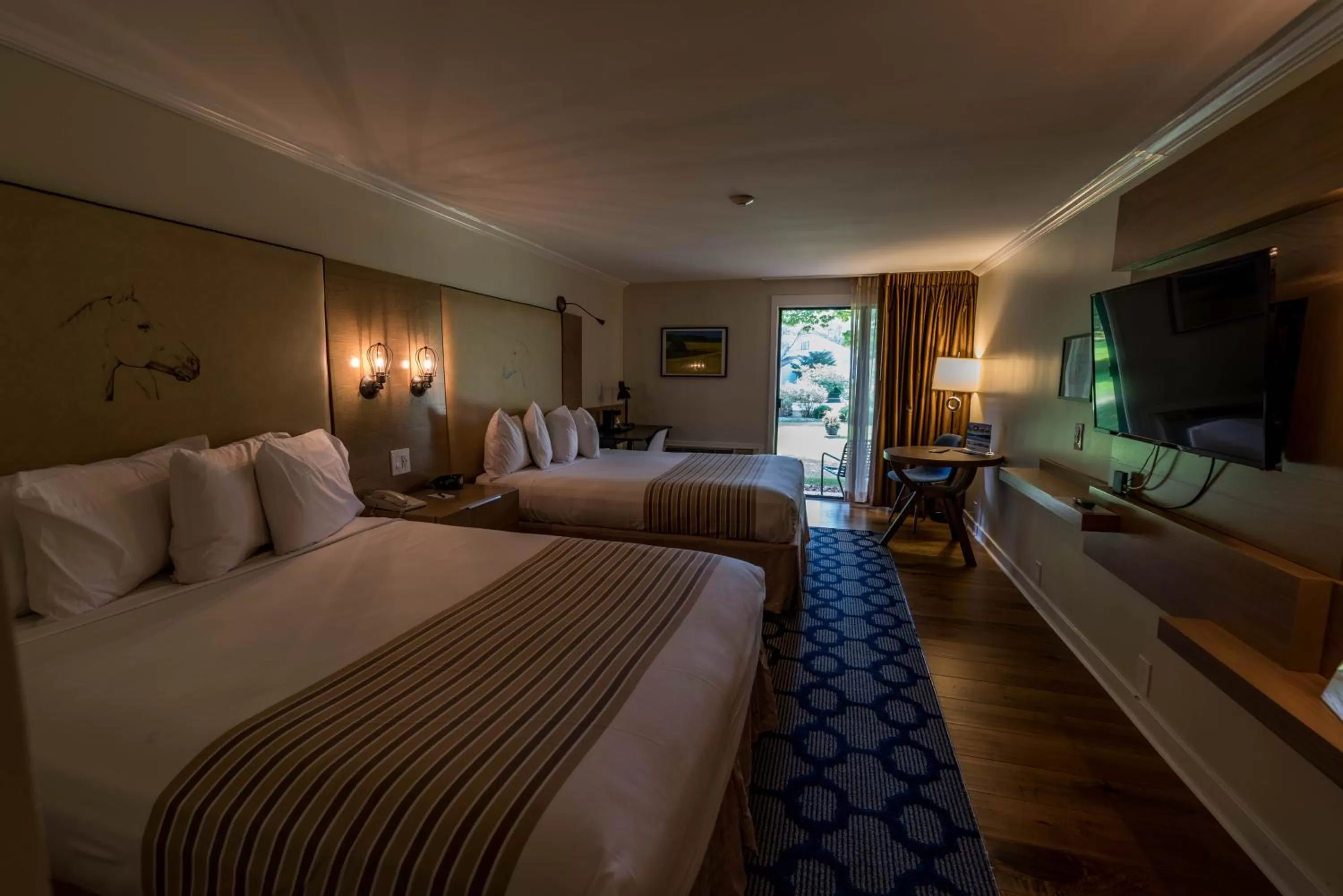 Double Room with Pool View in Interlaken Inn