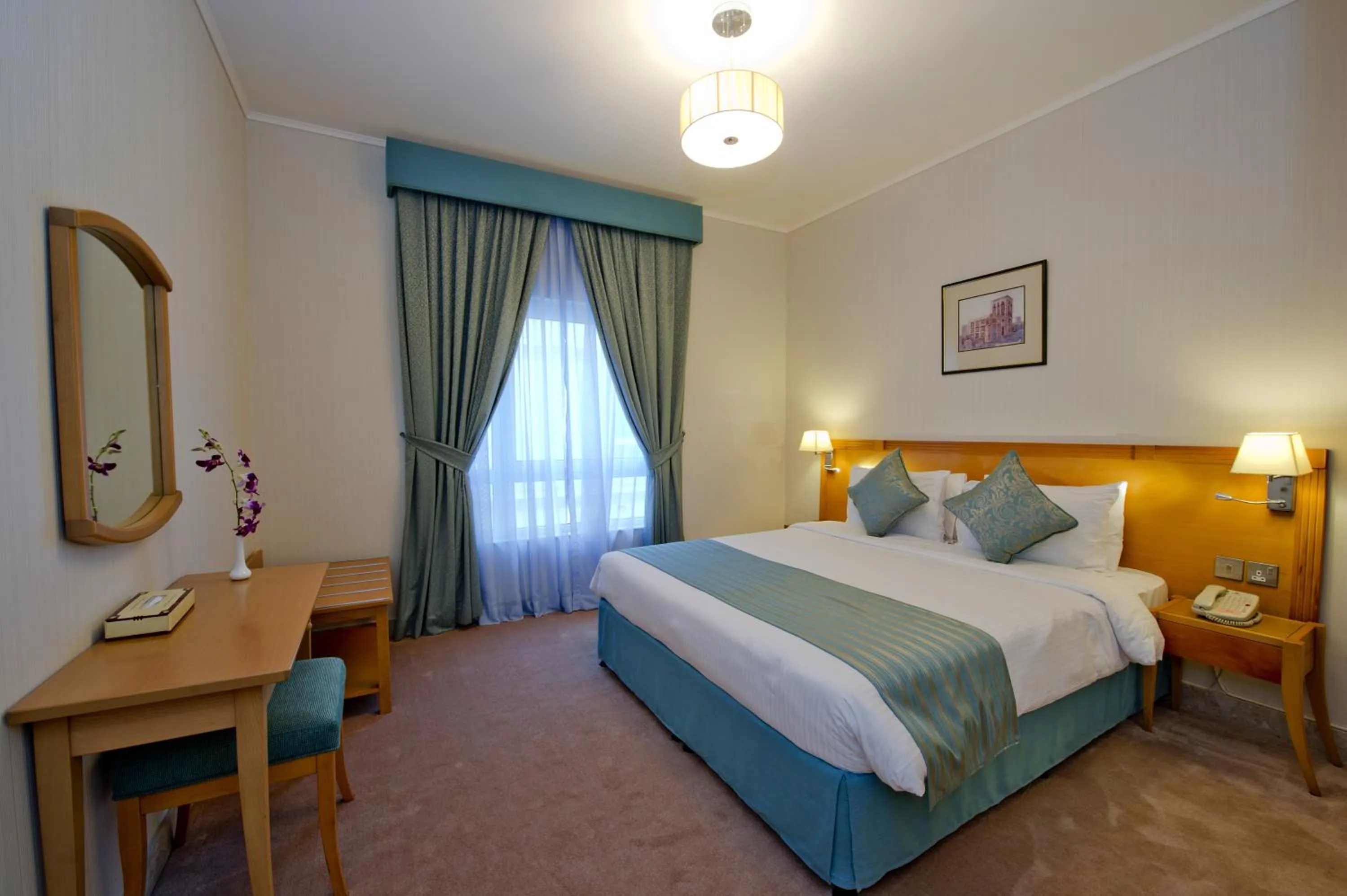 Deluxe One-Bedroom Apartment in Al Bustan Centre & Residence