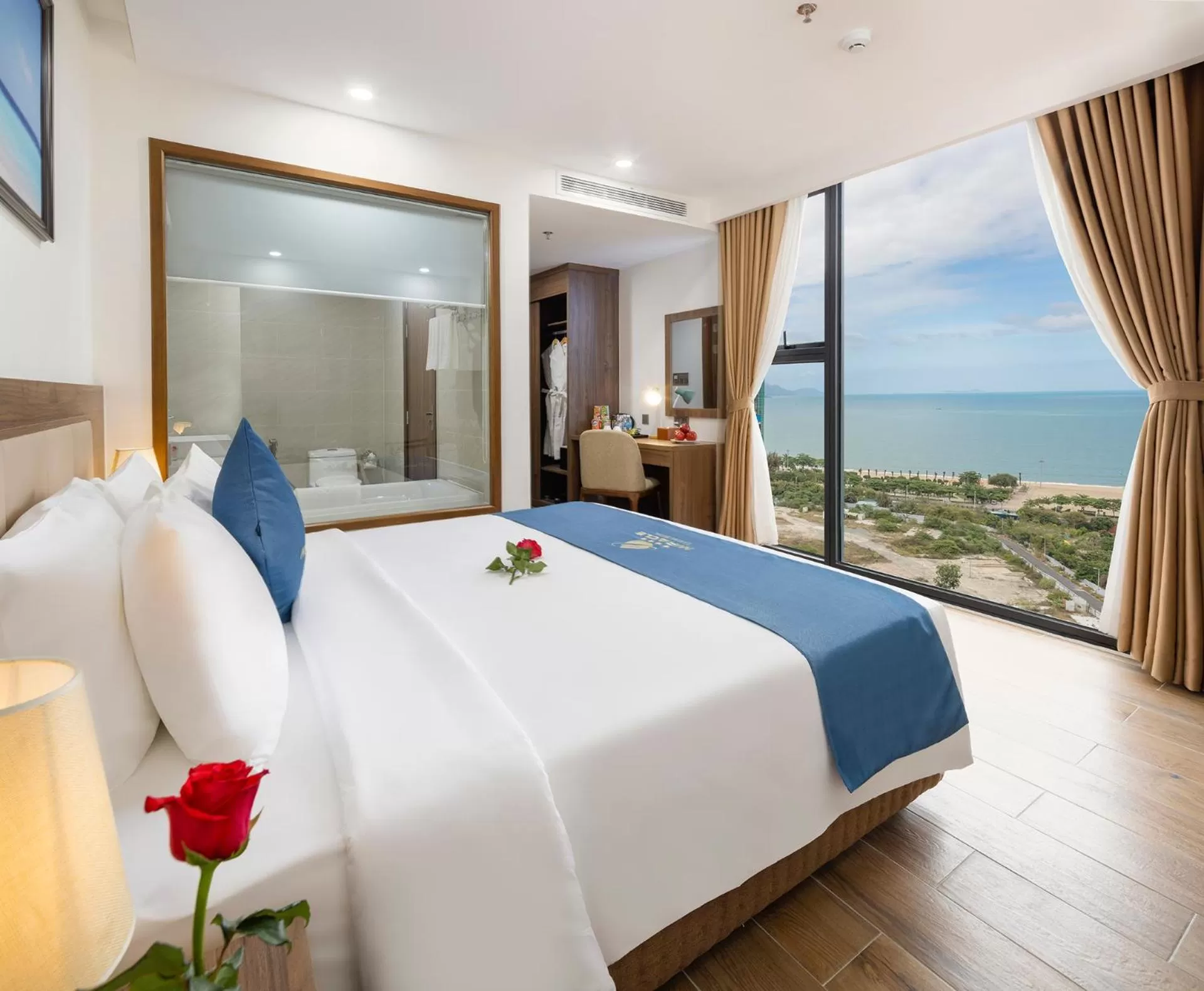 Senior Deluxe Double or Twin Room with Sea View in Miracle Luxury Nha Trang