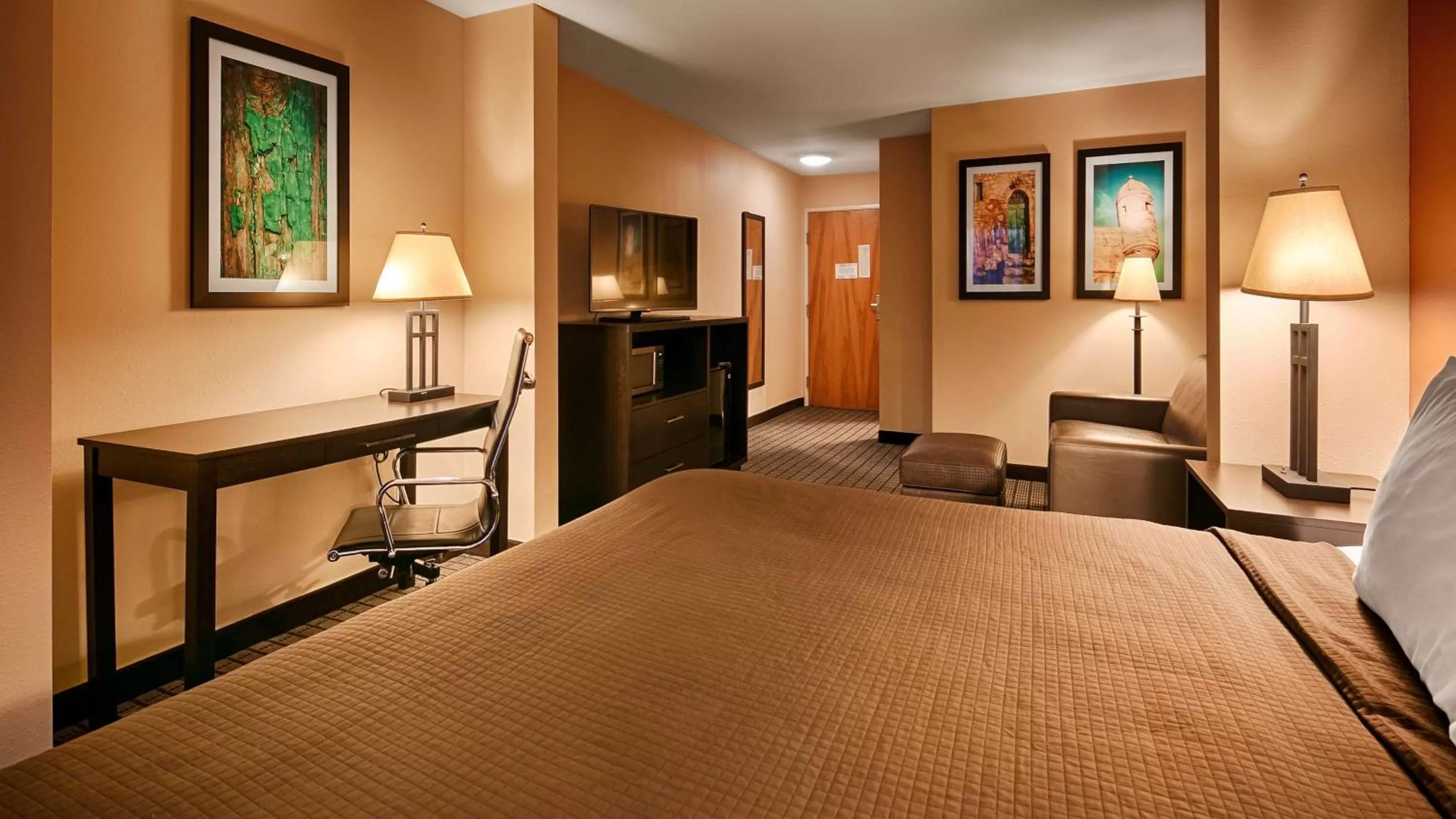 King Suite - Disability Access - Non Smoking in Best Western Plus Pontoon Beach