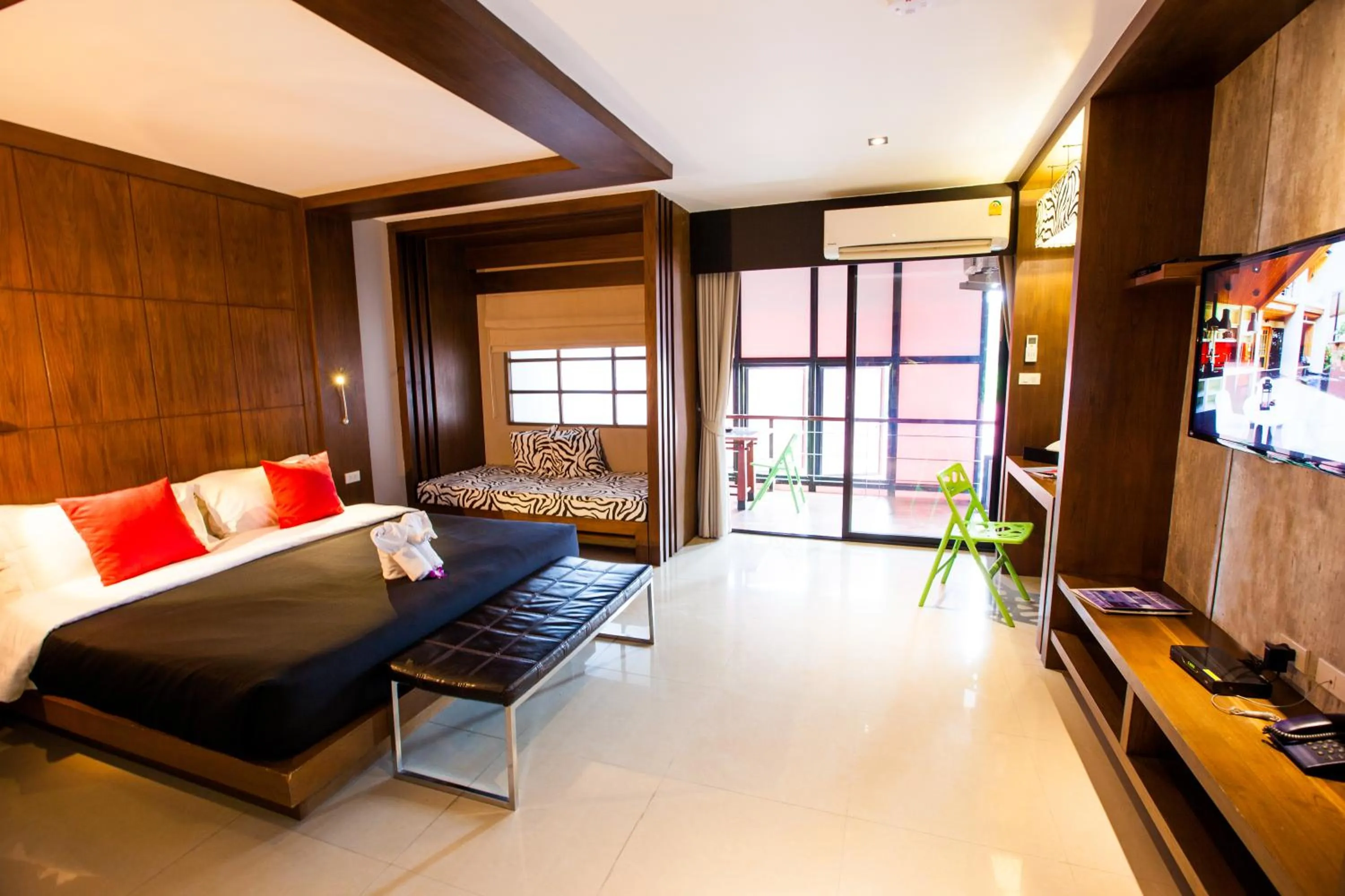 Deluxe Double Room in Amenity Apartel Samui