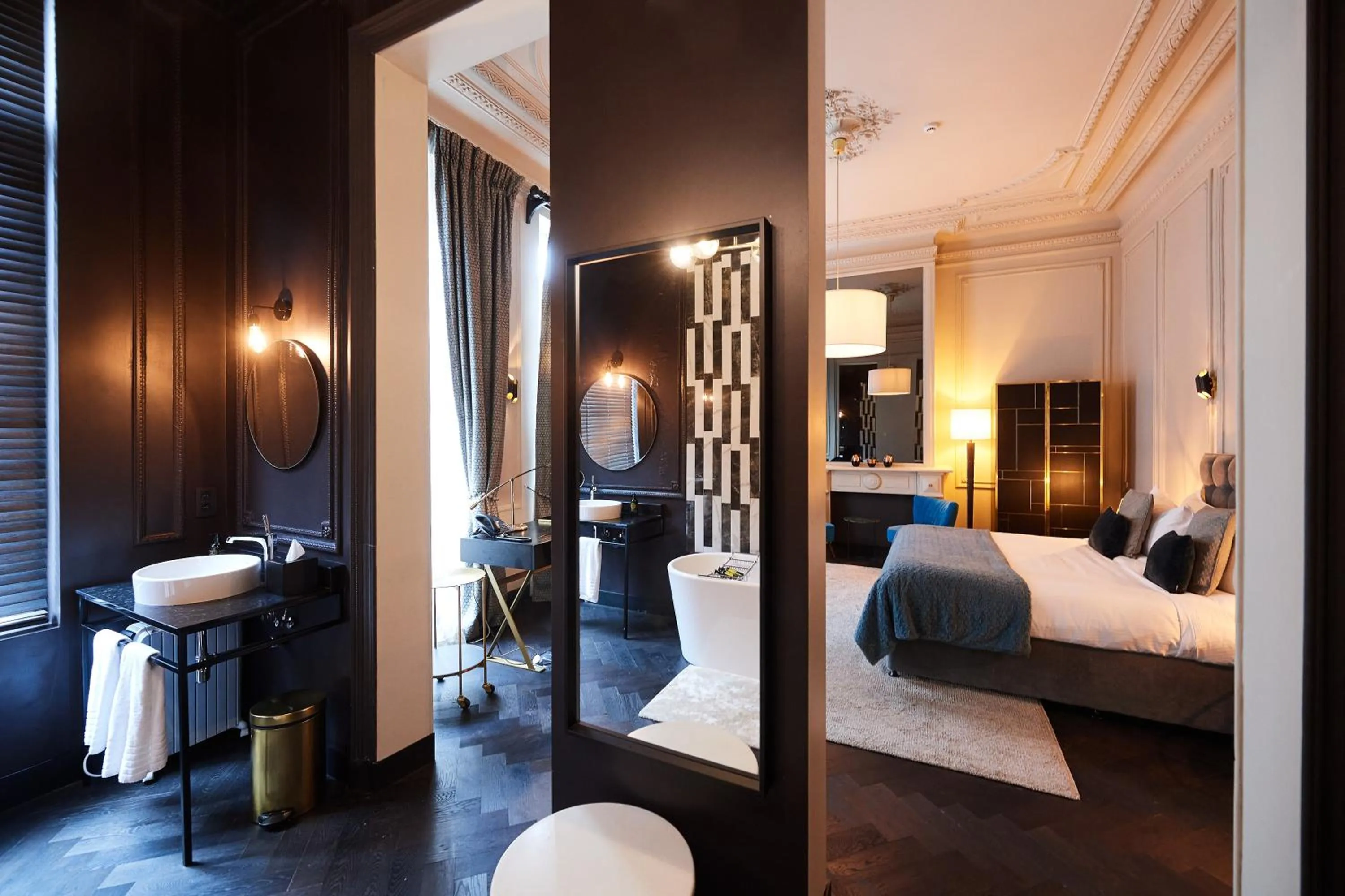 Deluxe Suite in Harmon House