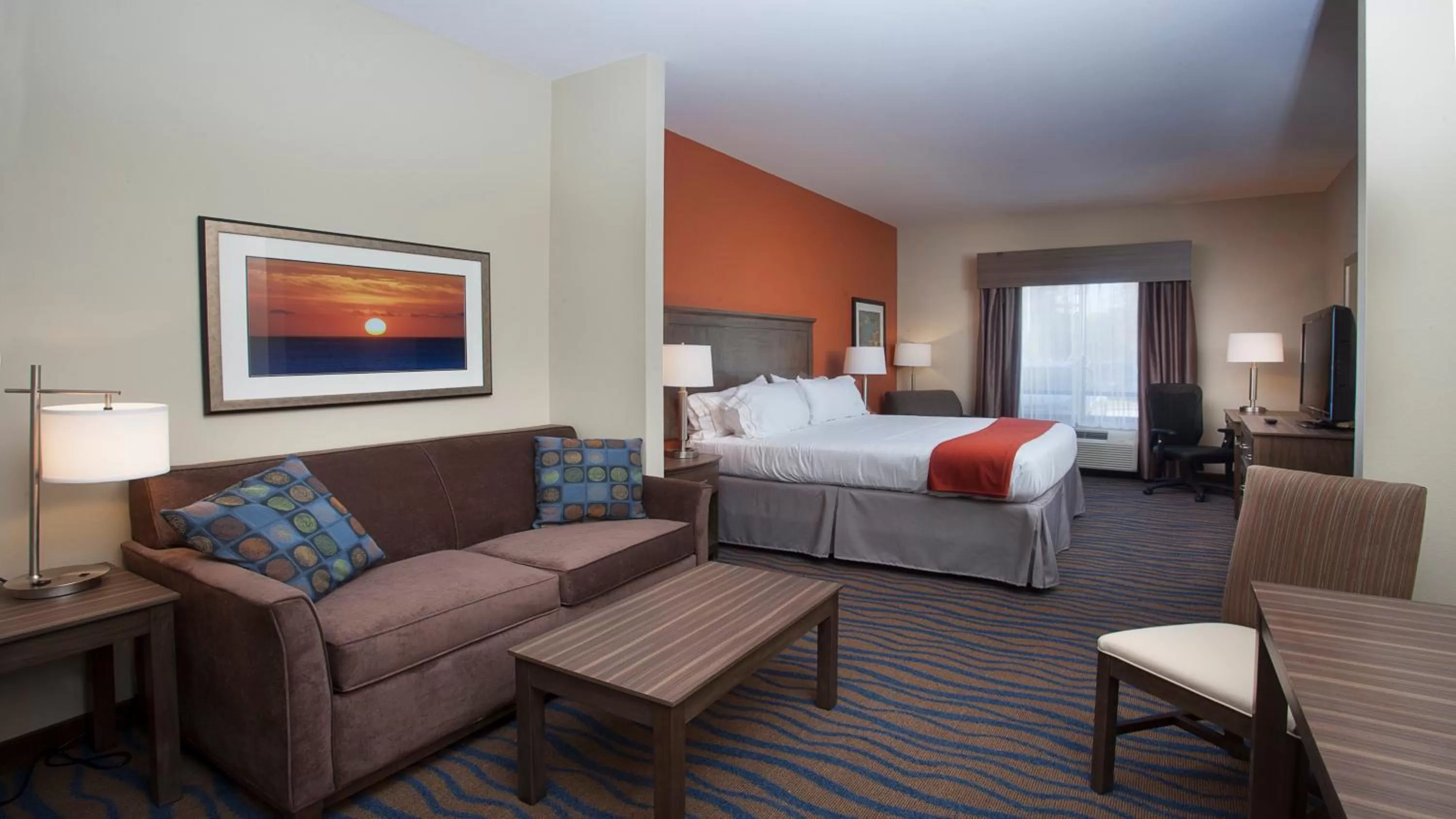 King Suite in Holiday Inn Express Hotel & Suites Morgan City- Tiger Island by IHG