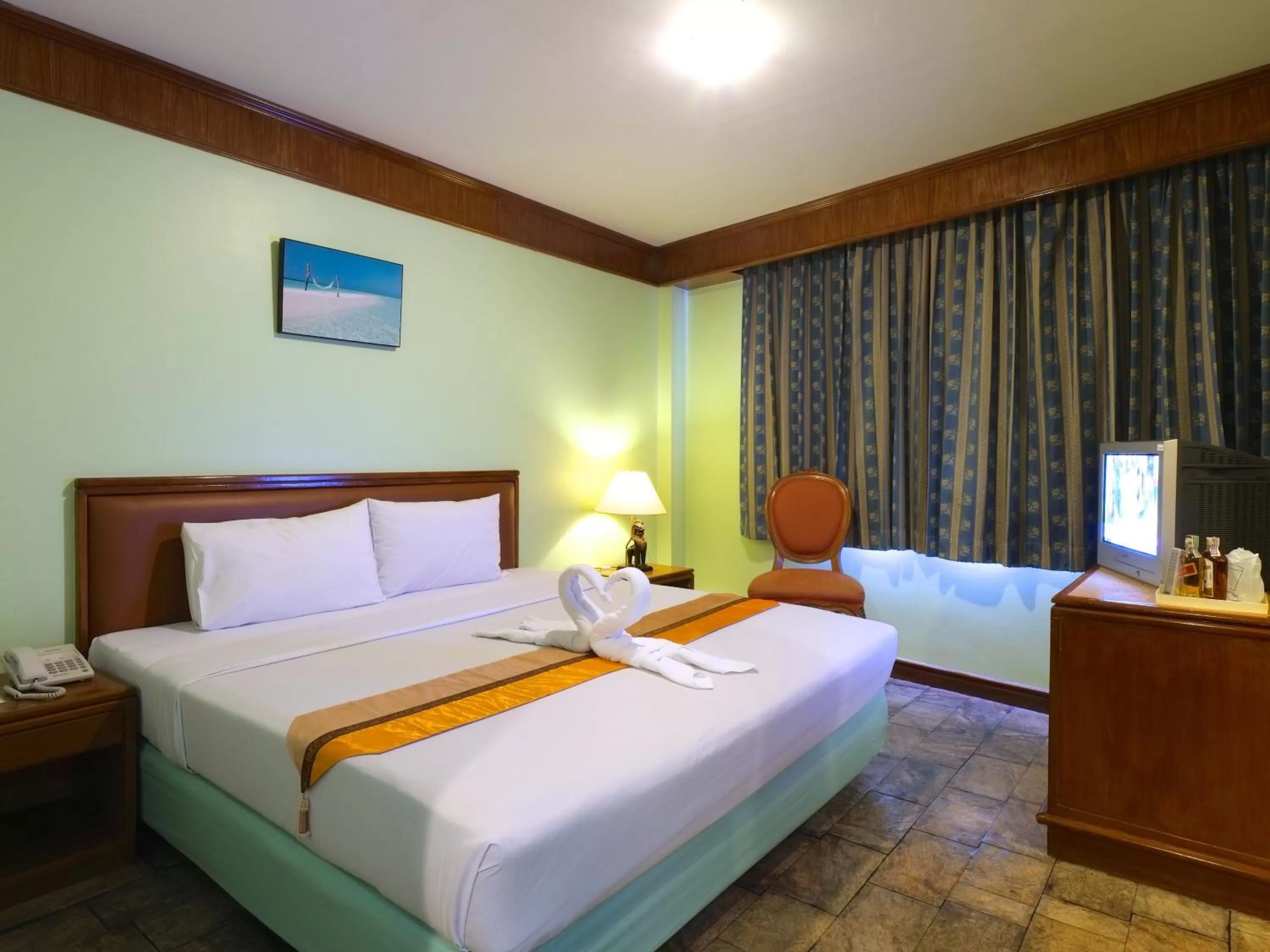 Studio in Silom Avenue Inn