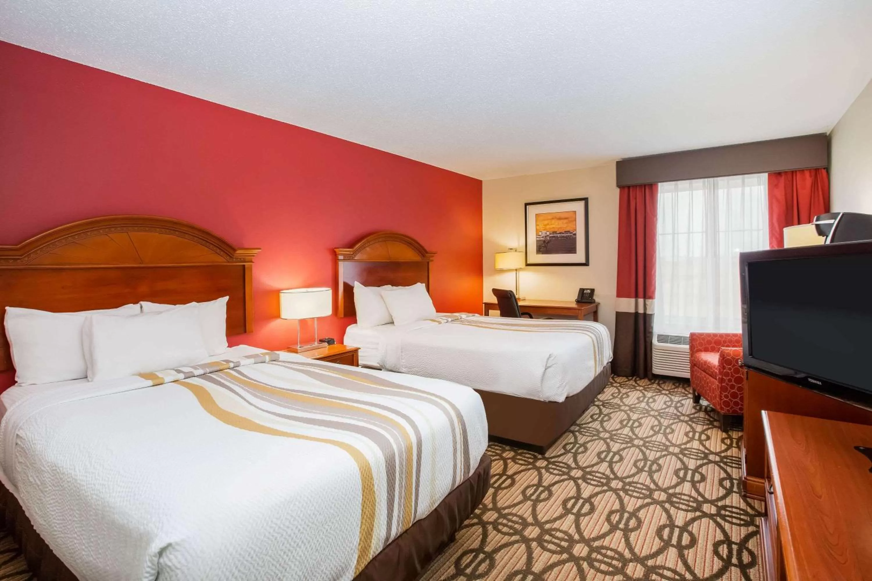 Double Room with Two Double Beds and Bath Tub - Mobility Accessible/Non-Smoking in La Quinta by Wyndham North Platte