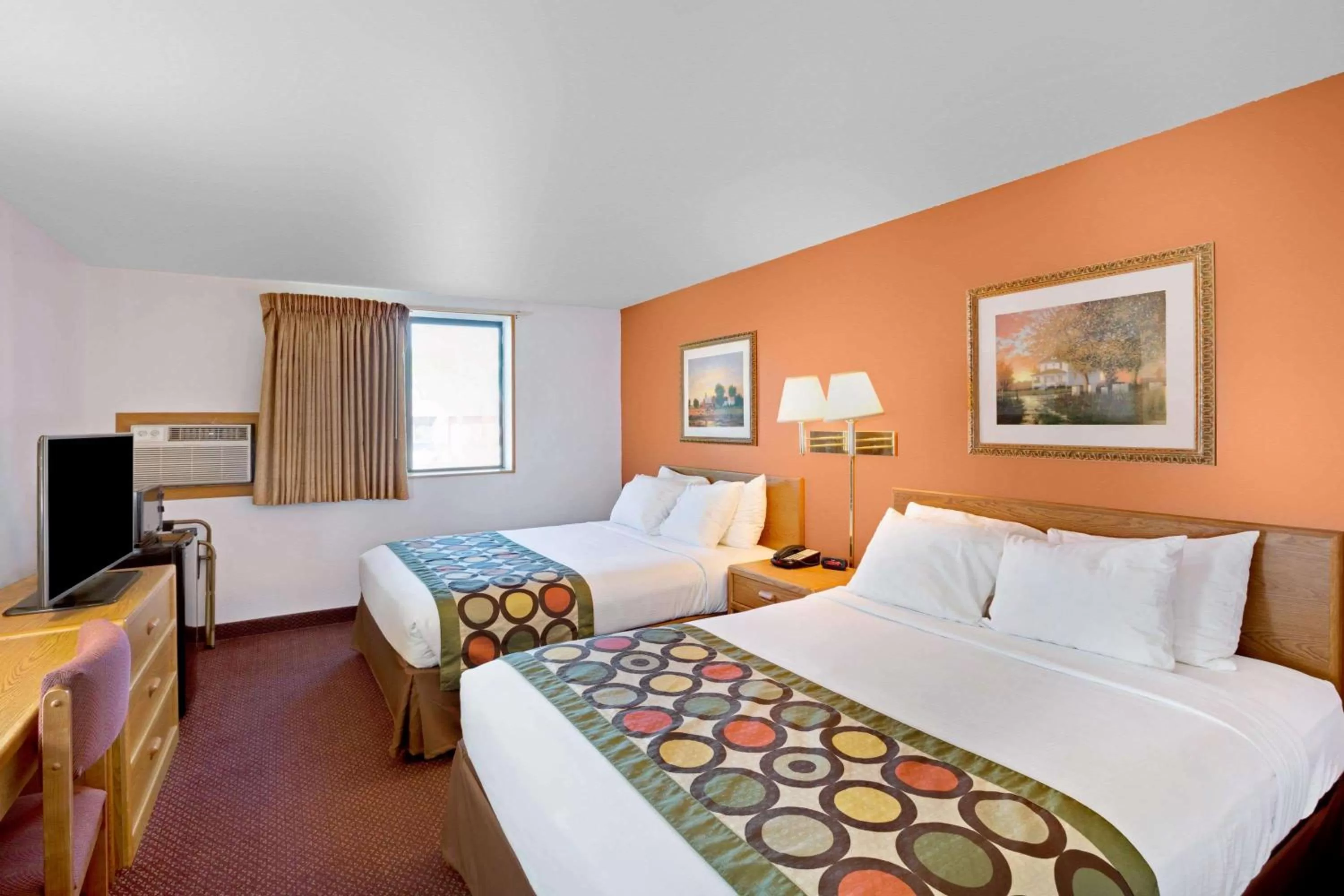 Queen Room with Two Queen Beds - Non-Smoking in Super 8 by Wyndham Aberdeen East