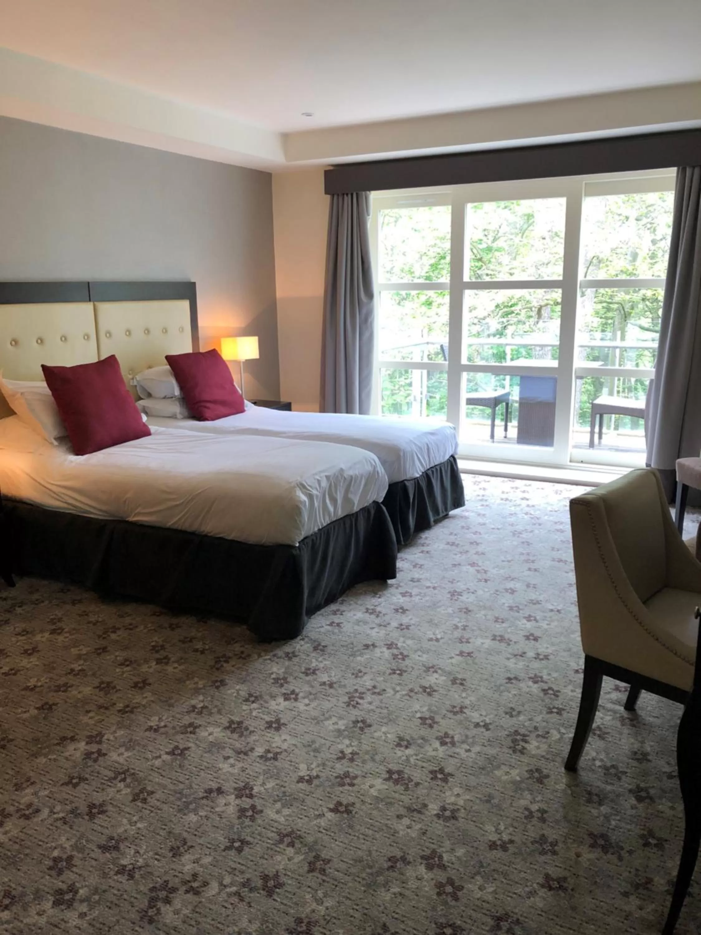 King Room with Balcony in Saltmoore