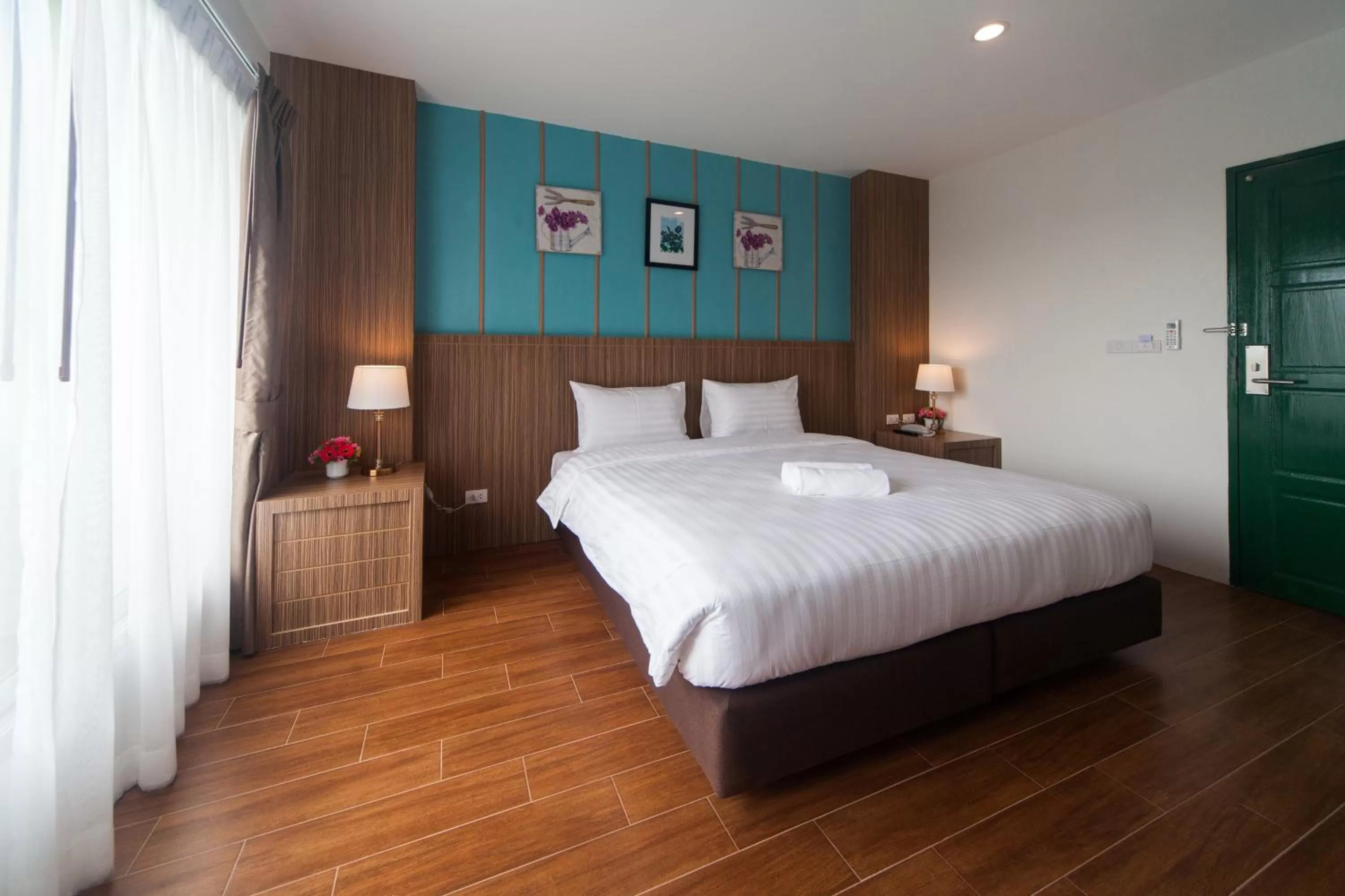 King Room in Anchan Laguna Hotel โรงแรมอัญชันลากูน่า