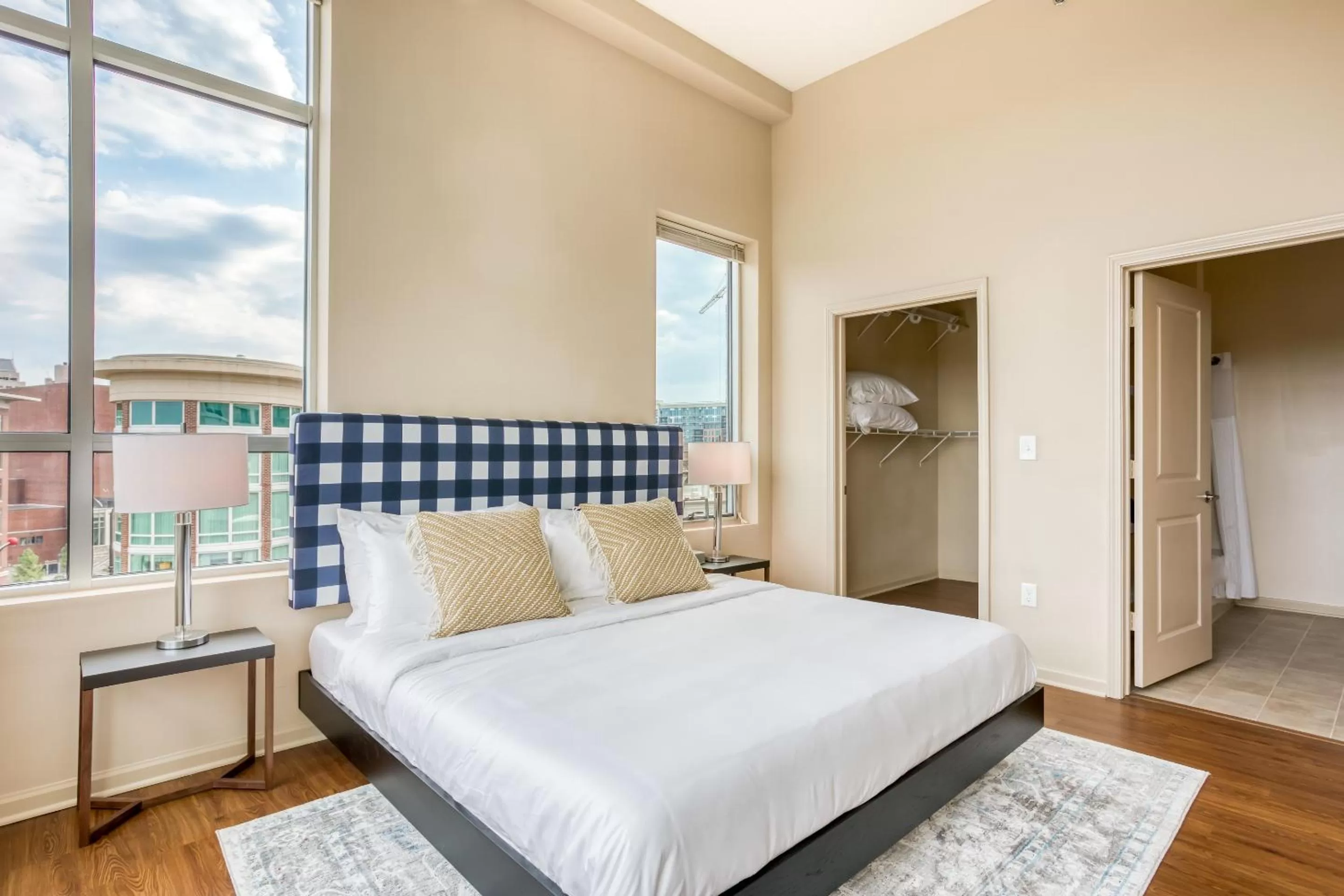 Two-Bedroom Apartment in Mint House Greenville - Downtown