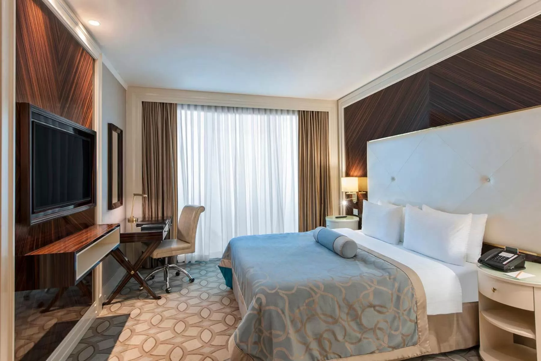 Deluxe Room with Queen Size Bed in Elite World Istanbul Florya