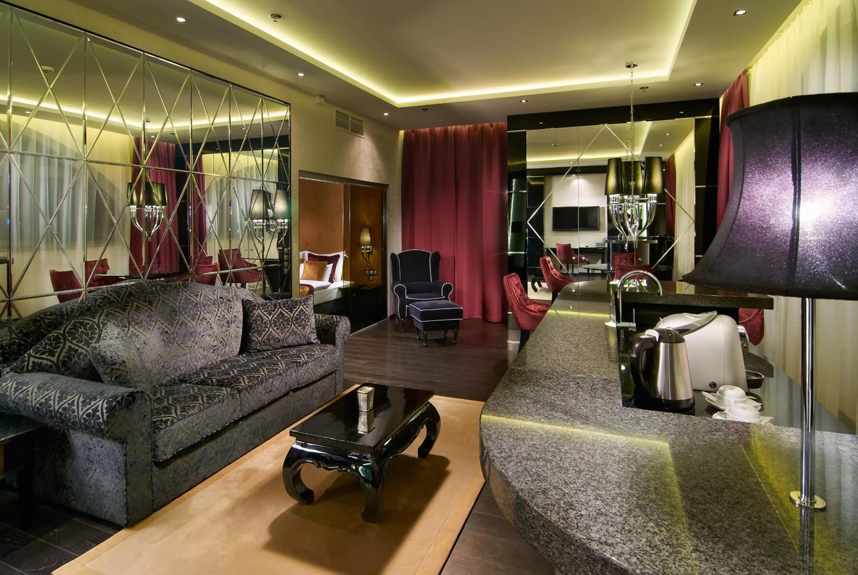 Luxury Suite with Hot Tub and View in Mirage Medic Hotel