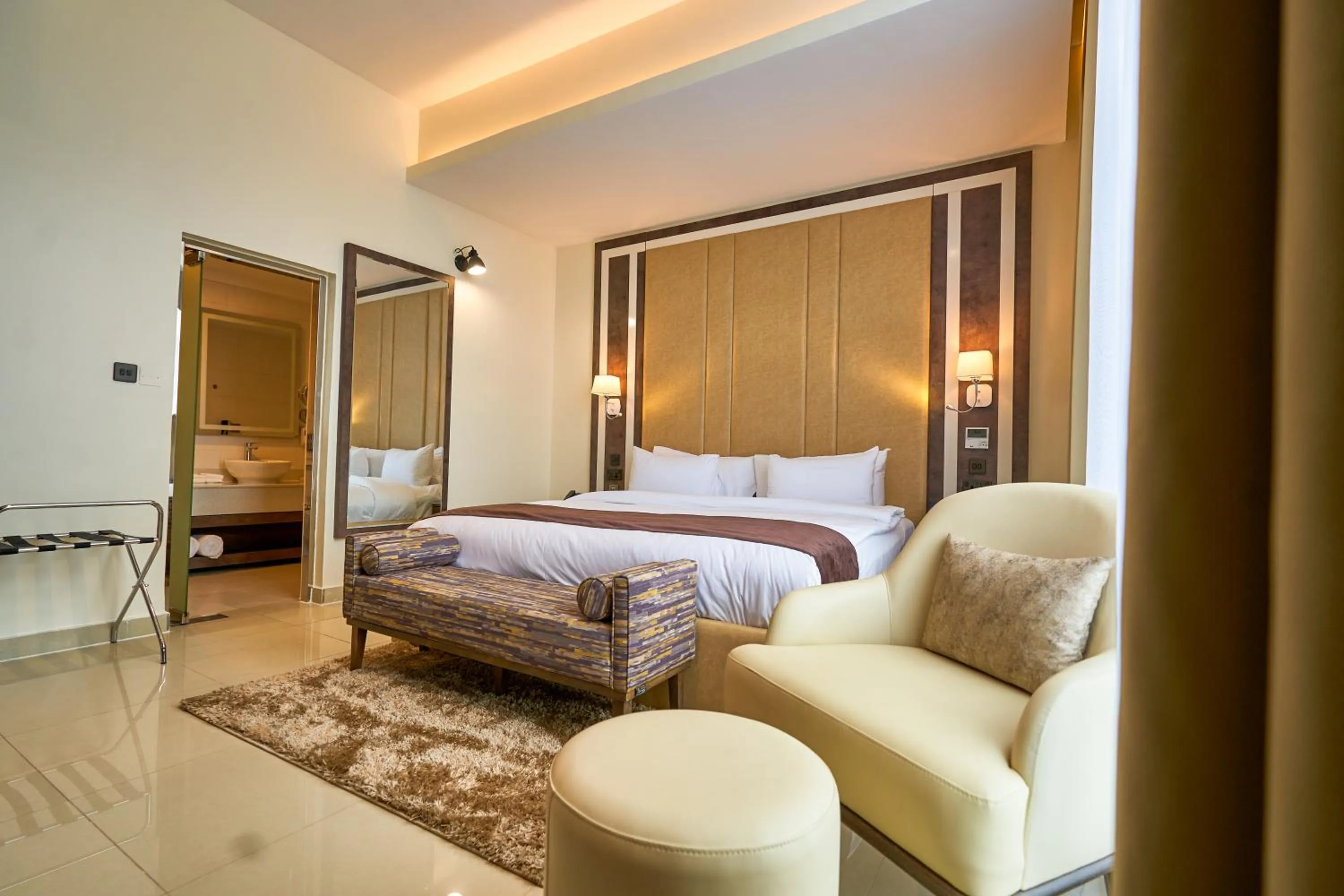 Deluxe Double Room - single occupancy in Monty Suites Lekki