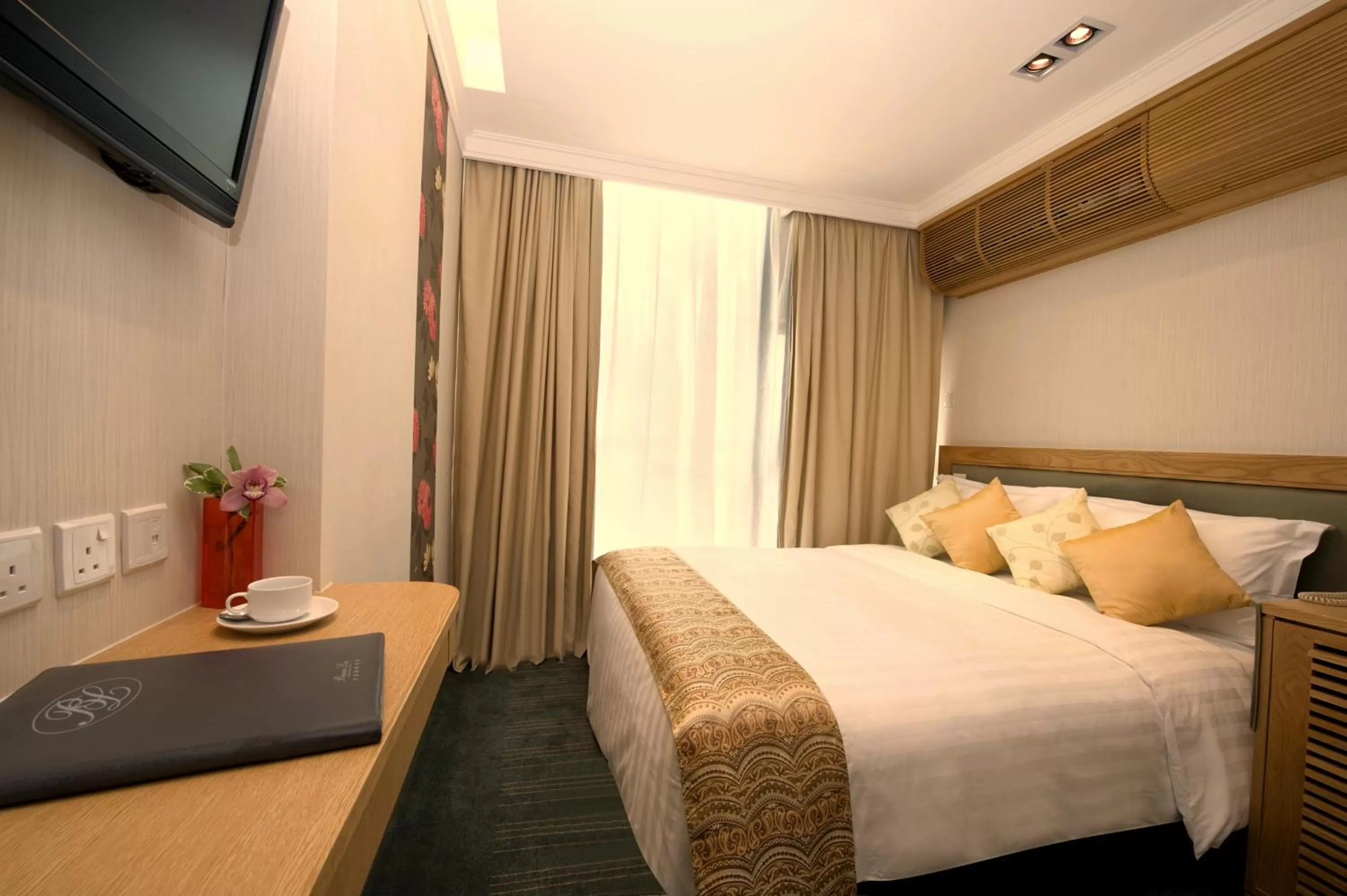 Standard Double Room in Bishop Lei International House