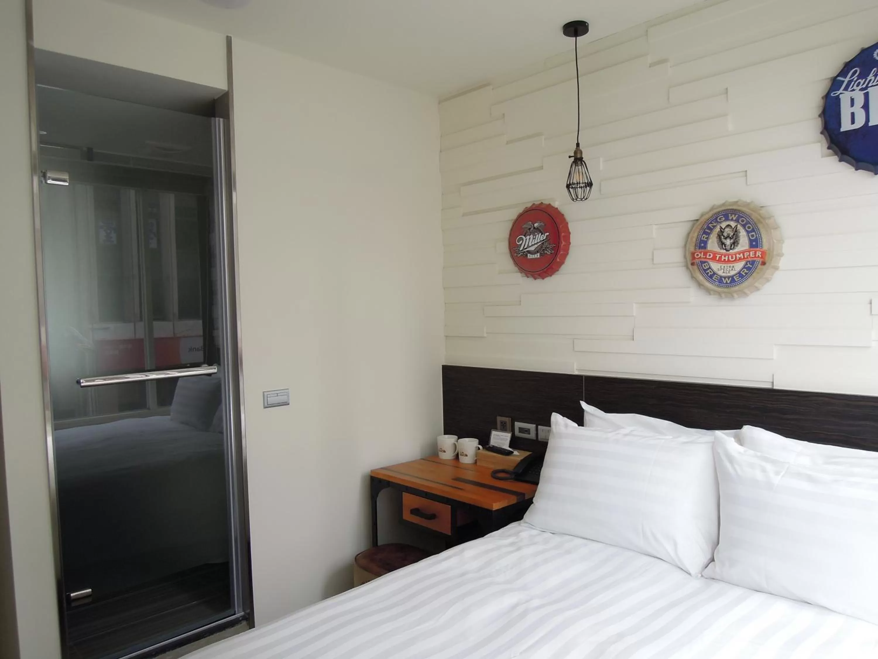 Superior Double Room with Private Bathroom in Re-Change Hotel Taipei