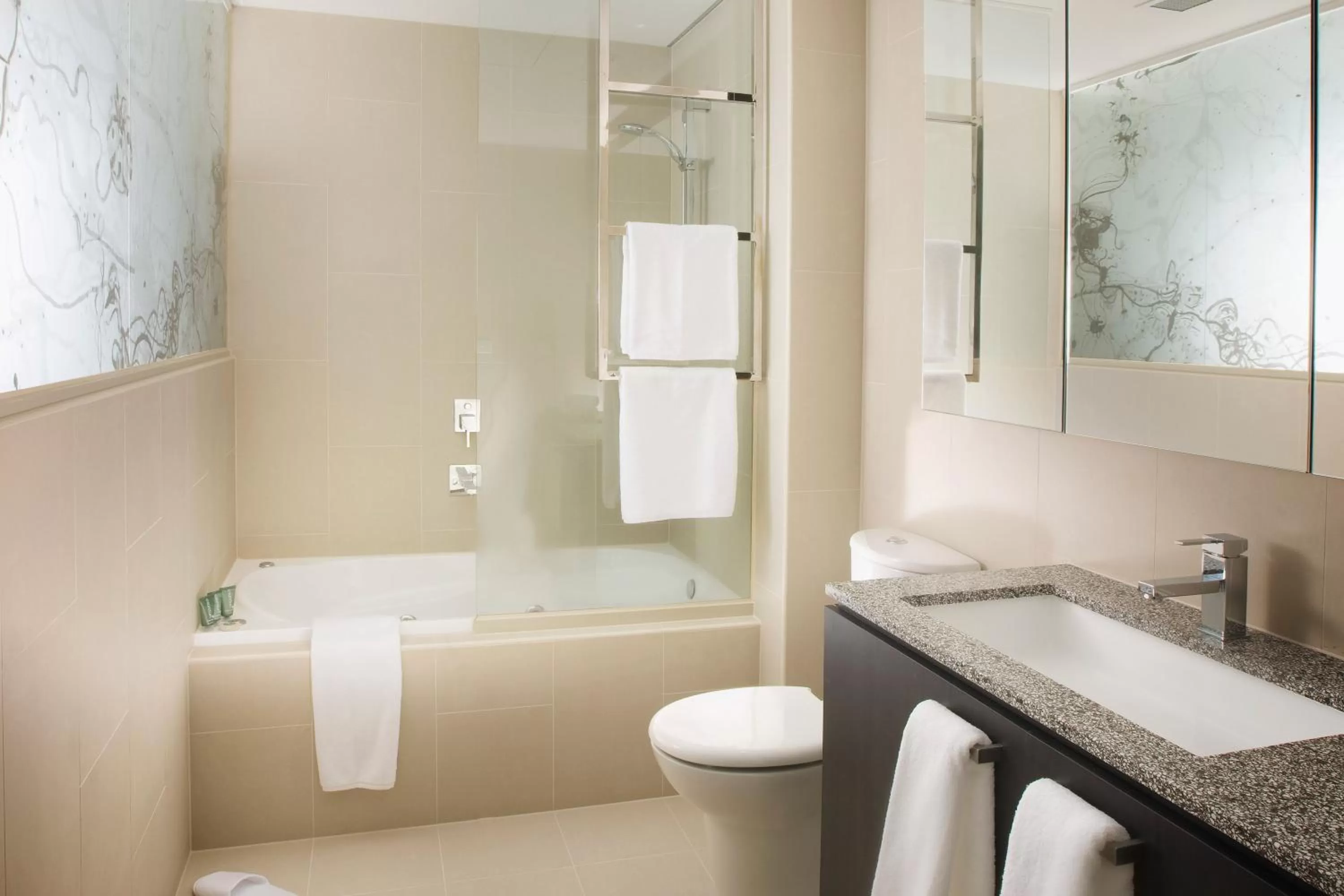 Deluxe Studio Suite Twin in The Olsen Melbourne Art Series