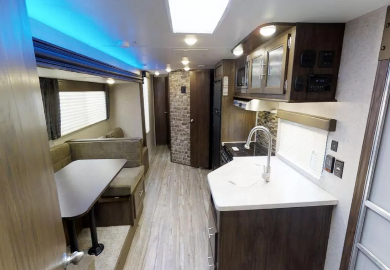 Two-Bedroom Suite in Grand Canyon RV Glamping