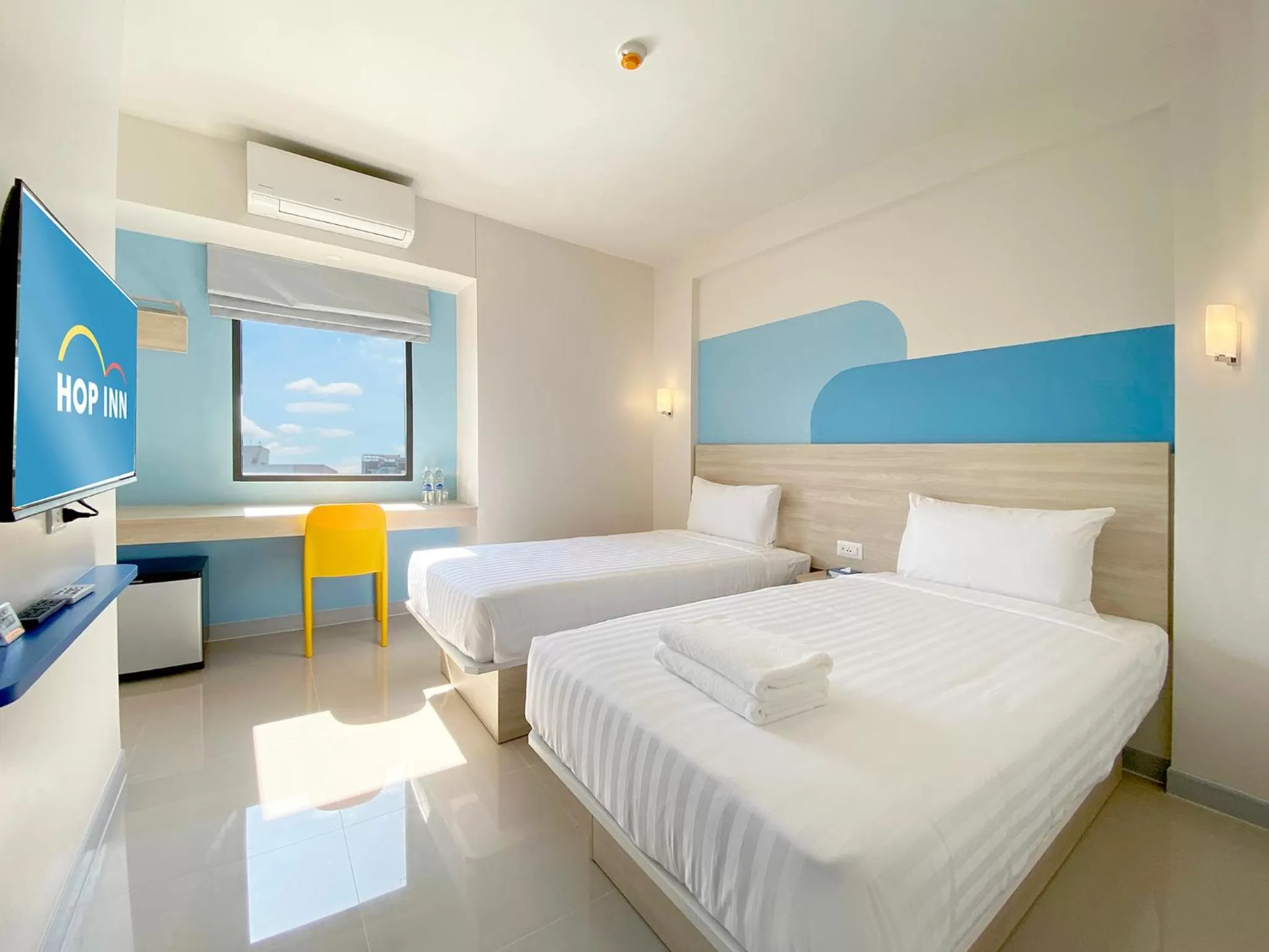 Standard Twin Room in HOP INN Bangkok Bangna