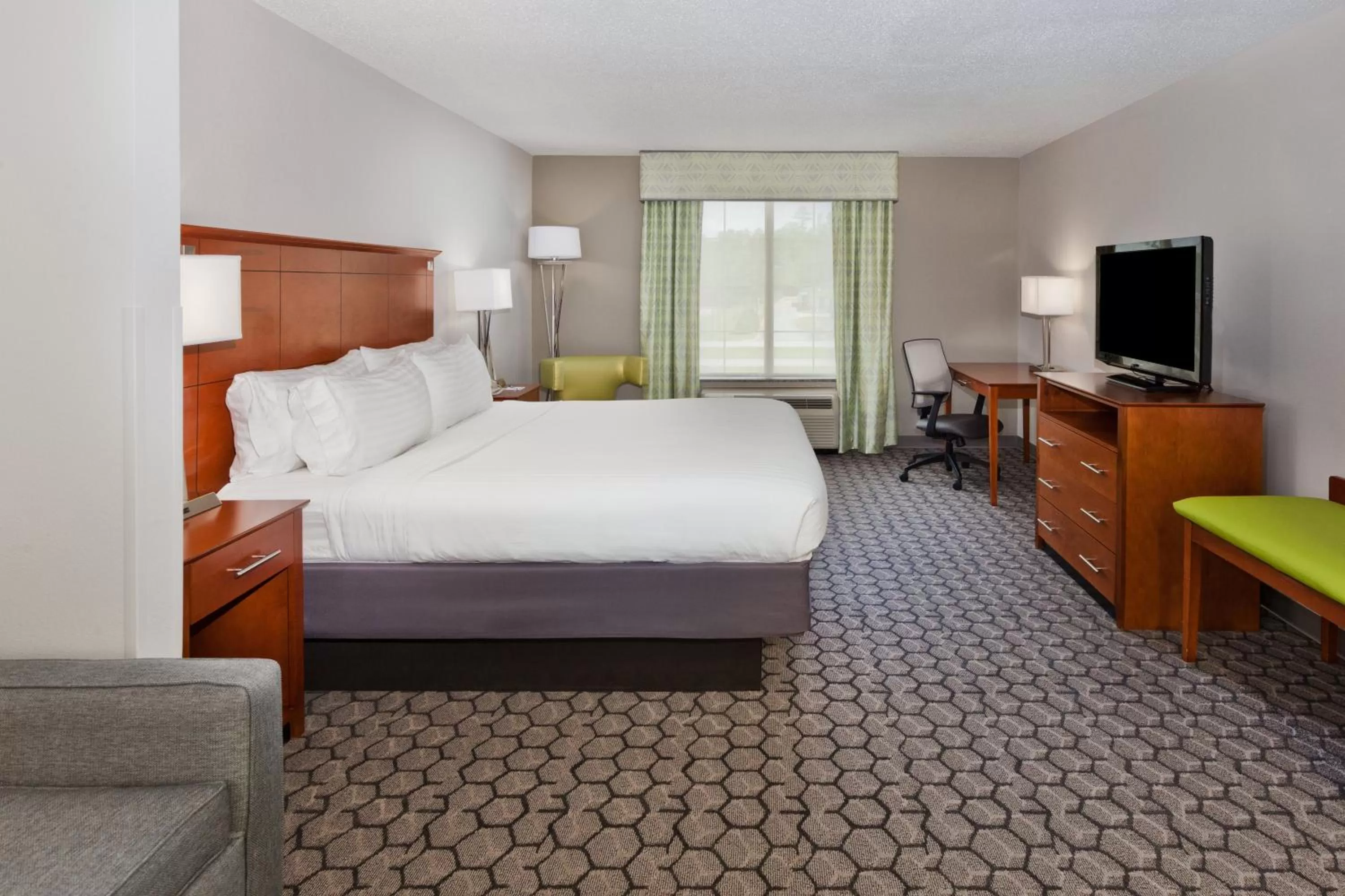 Suite Feature - Non-Smoking in Holiday Inn Express Phenix City-Fort Benning by IHG