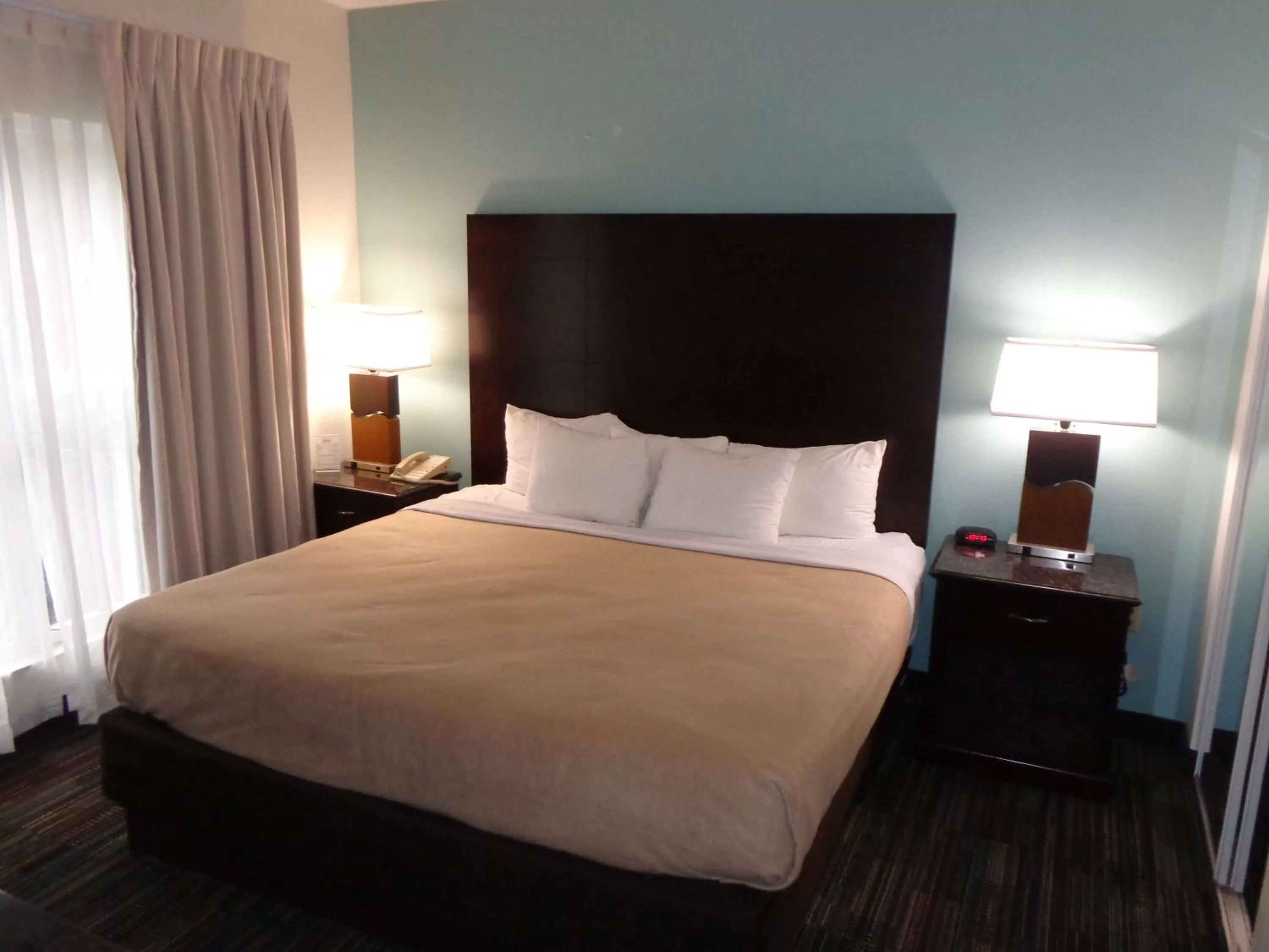 King Suite - Disability Access in SureStay Plus by Best Western Orlando Lake Buena Vista