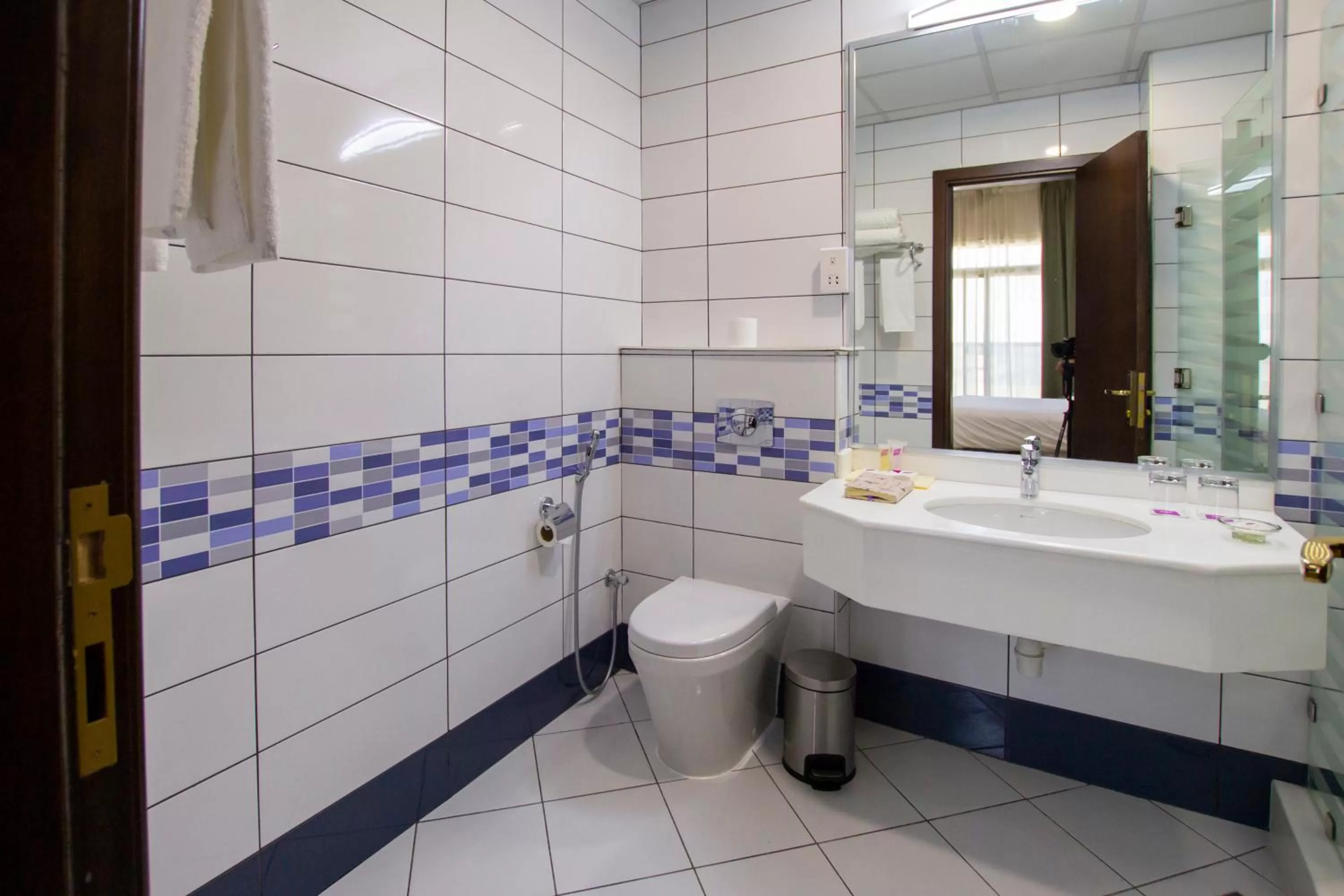 Deluxe Twin Room in TIME Express Hotel Al Khan