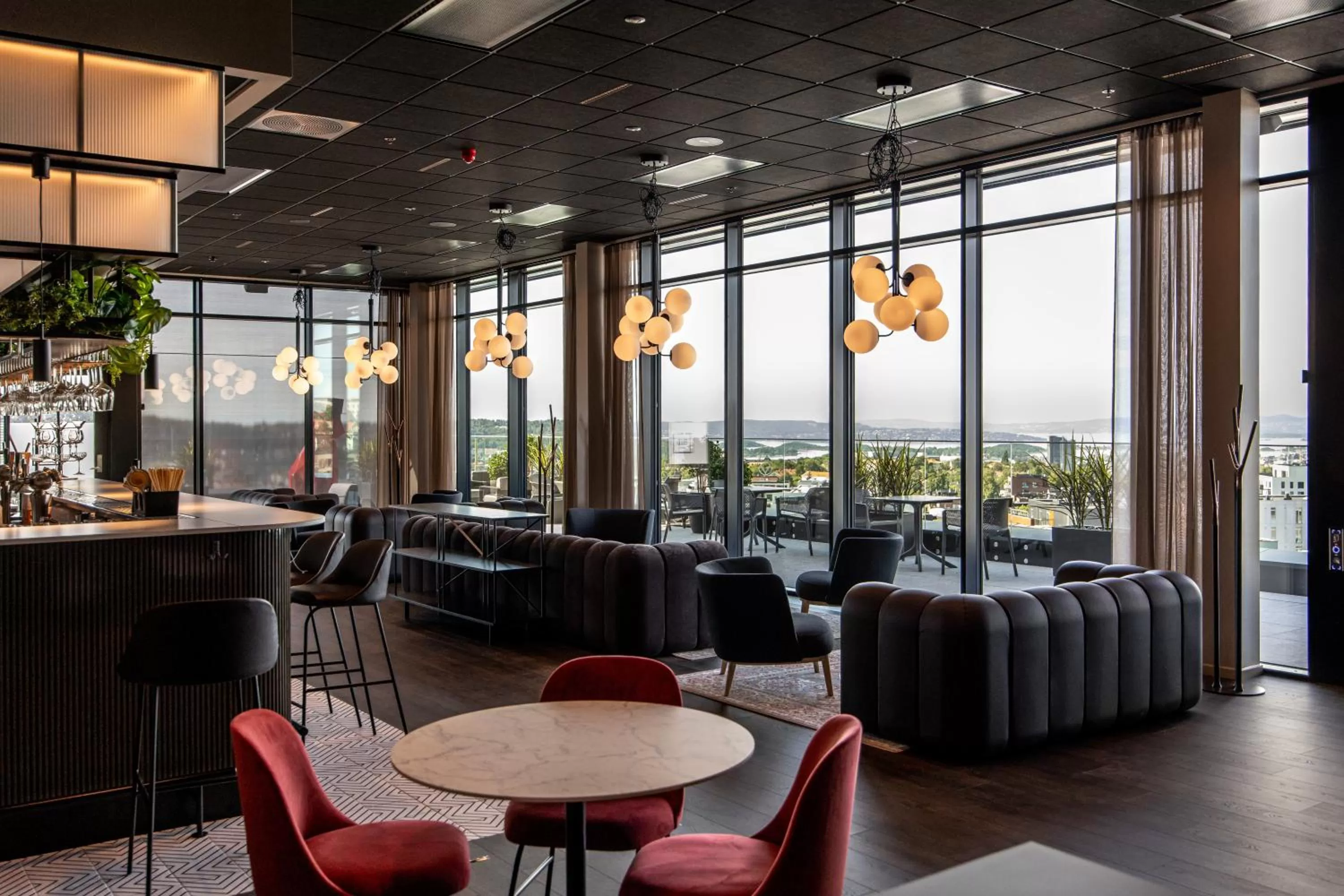 Lounge or bar in Radisson RED Oslo Økern