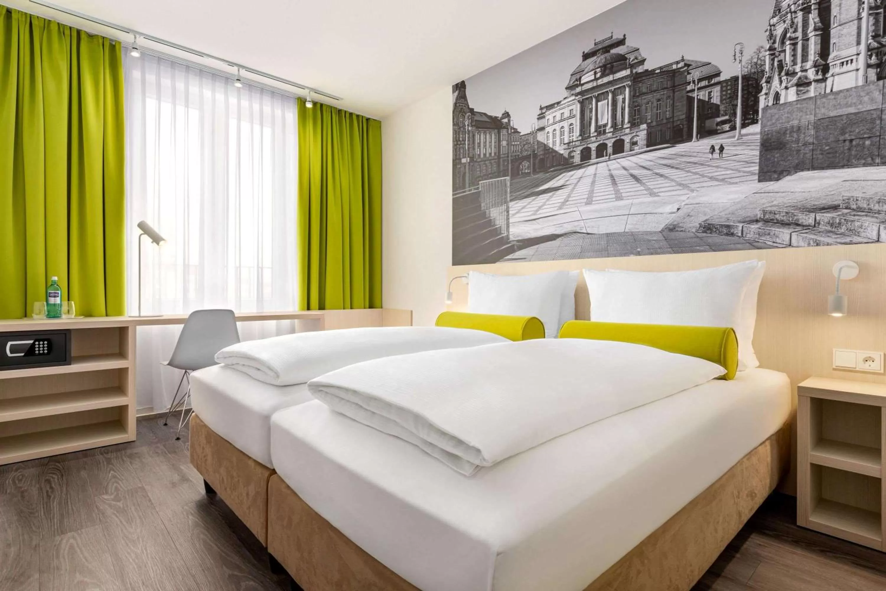 Standard Room - Adjoining in Super 8 by Wyndham Chemnitz